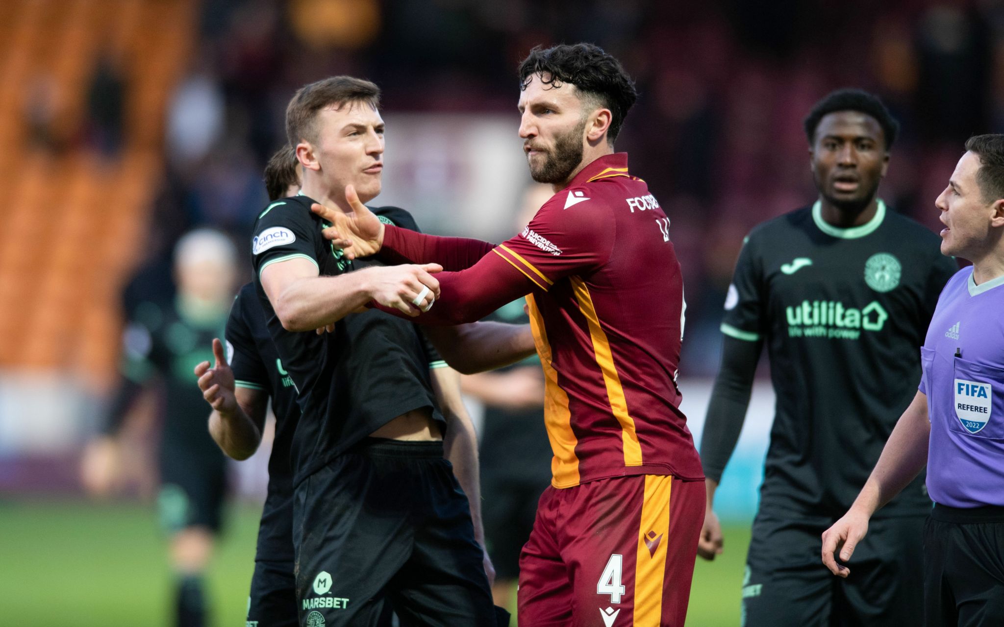 Hibs V Motherwell: Team News - BBC Sport