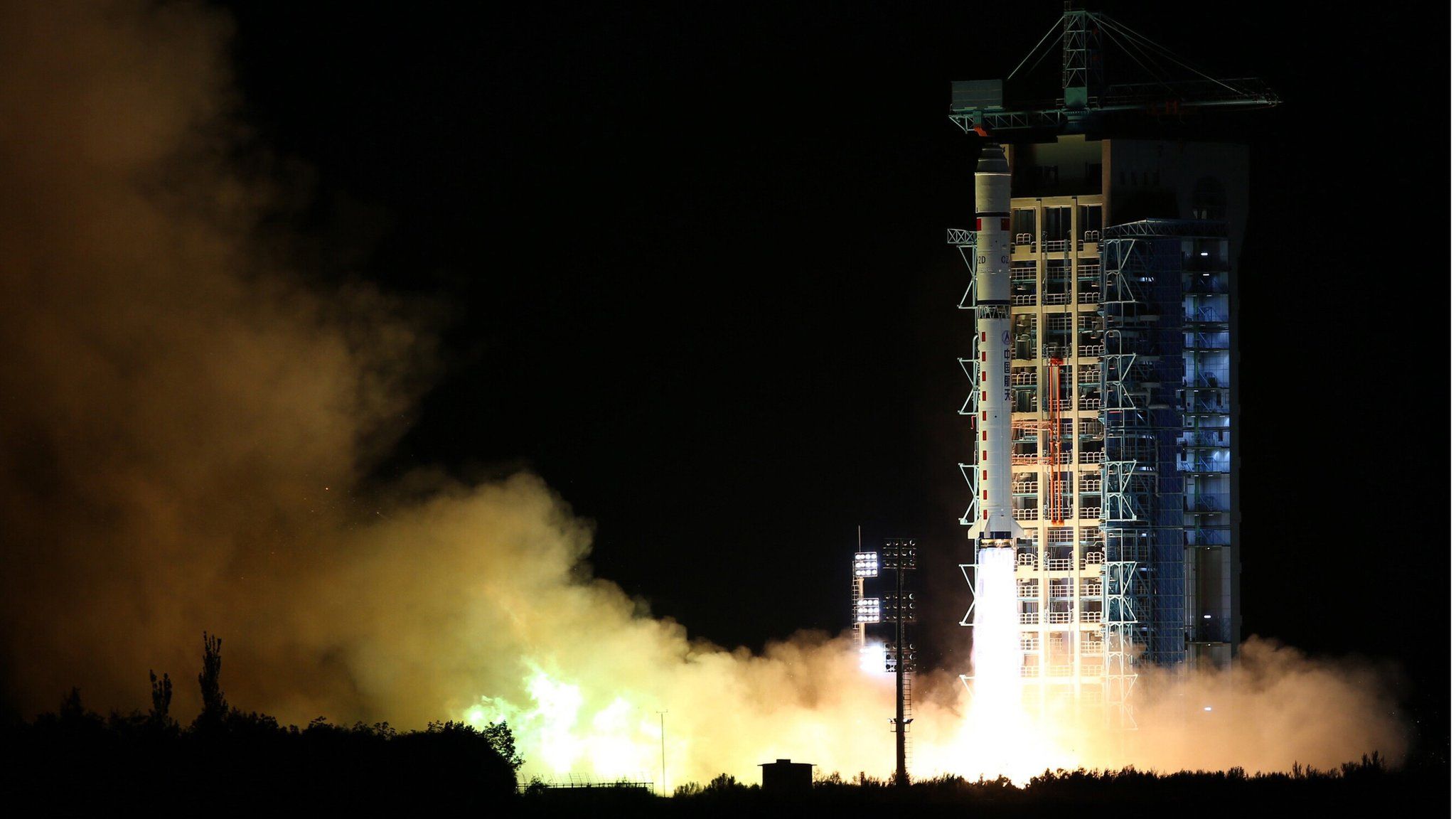 The Long March-2D rocket launching from the Jiuquan Satellite Launch Centre in Jiuquan, Gansu Province, 16 August 2016.