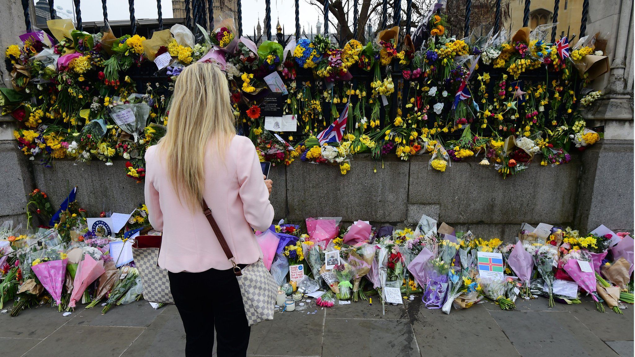 Floral tributes outside Parliament on 27 March 2017