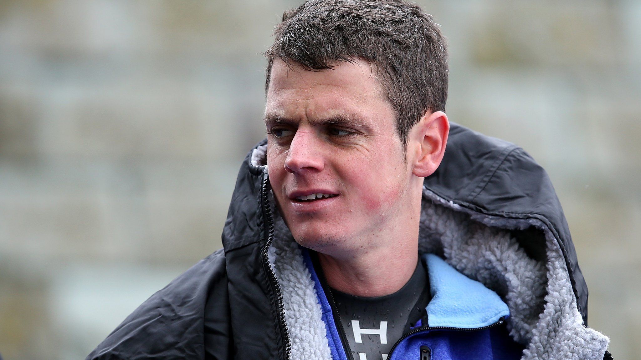 Brownlee brothers return to Bradford Grammar School BBC News