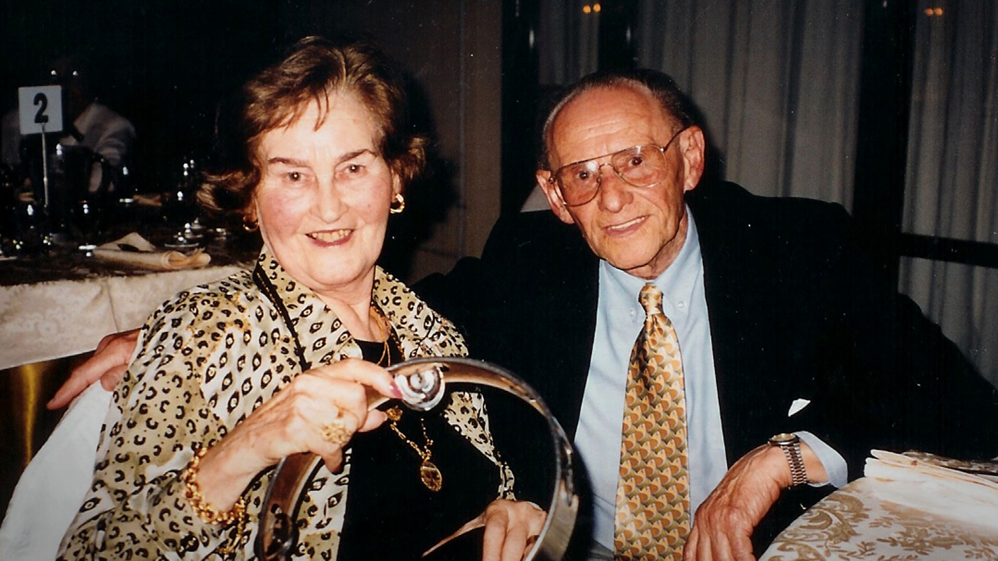 Photo of Gita and Lale Sokolov before Gita's death in 2003