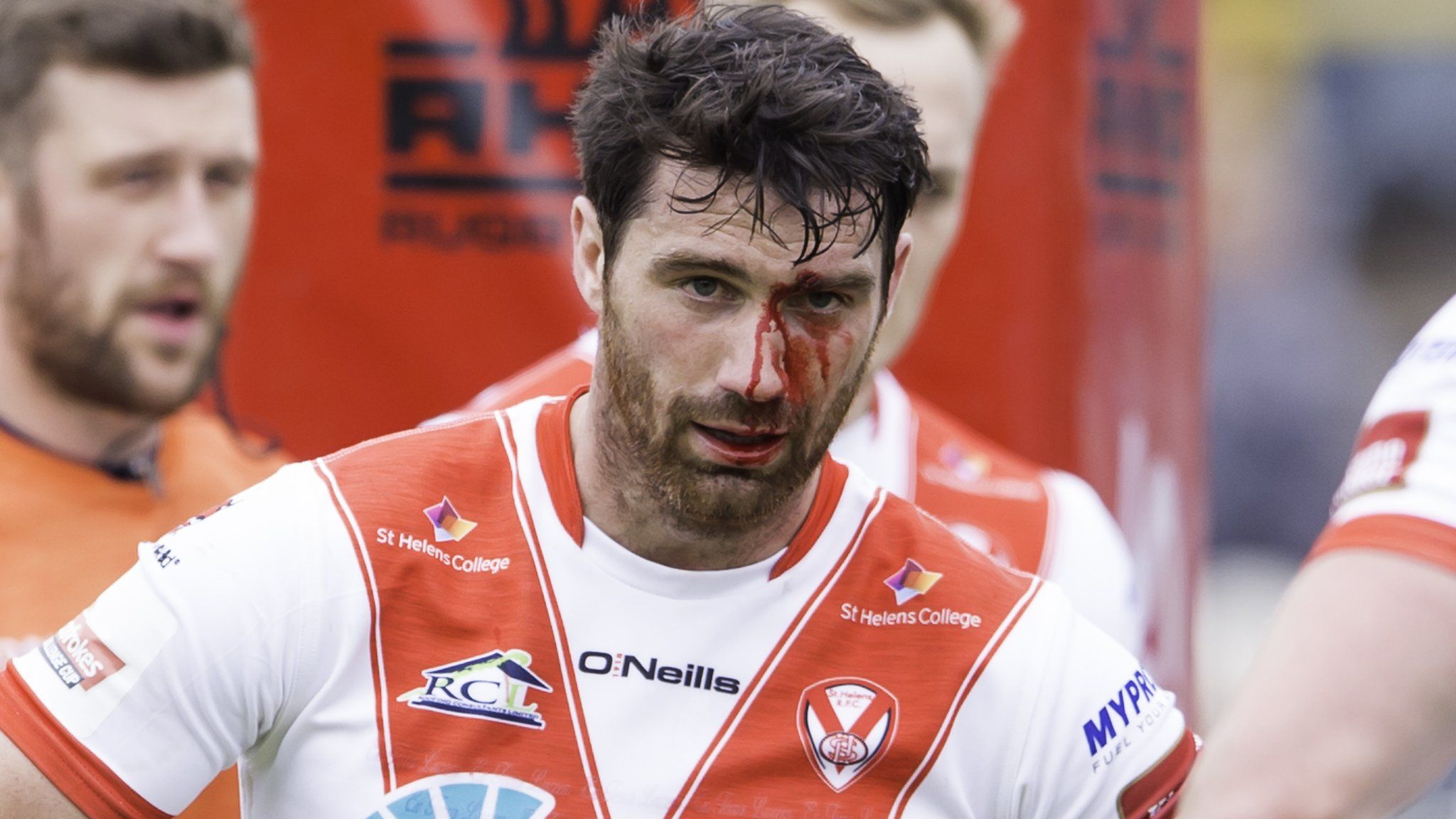 Matty Smith: St Helens half-back 'still part of the group' at Super ...