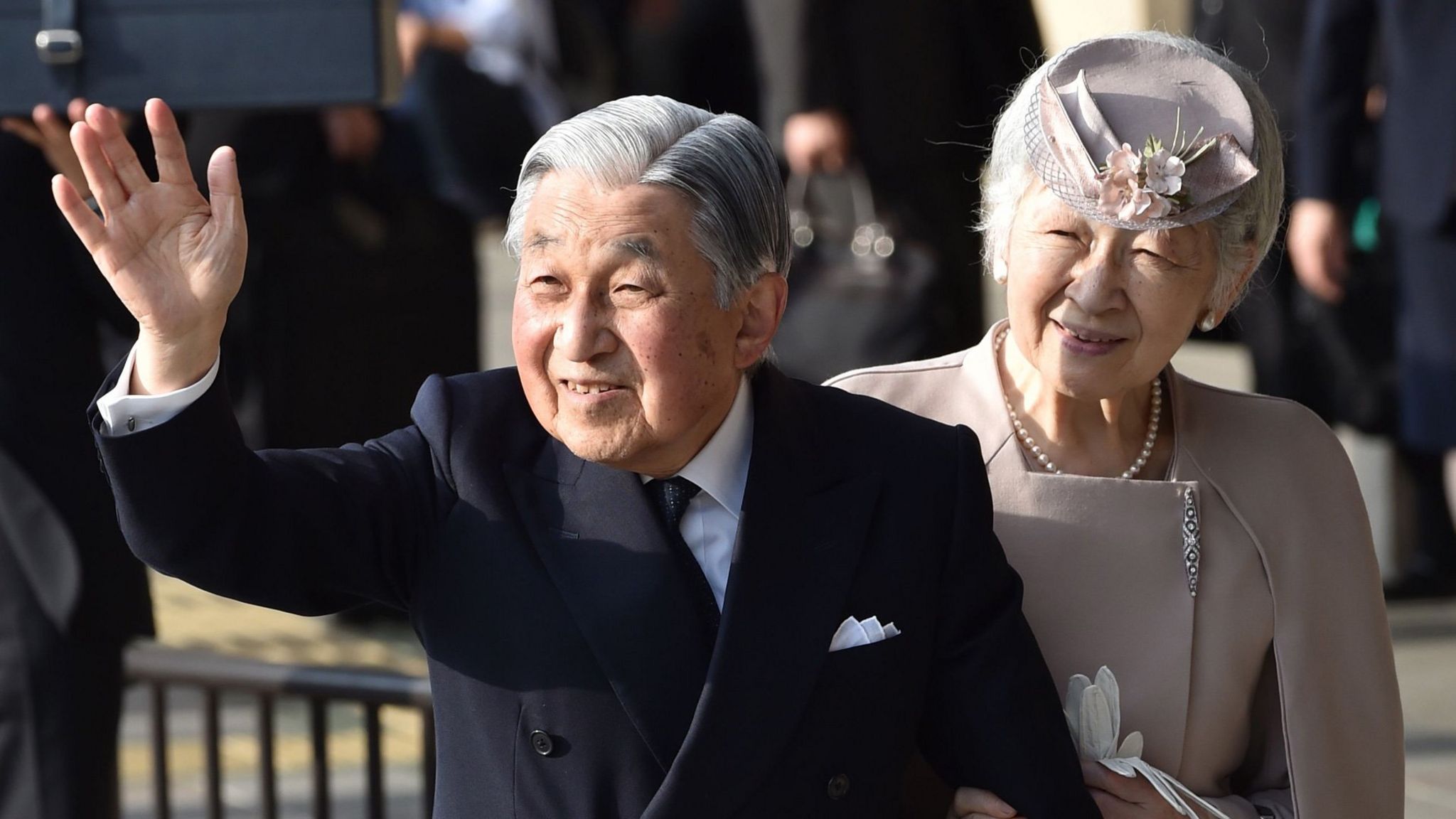 Akihito The Japanese Emperor With The Human Touch c News