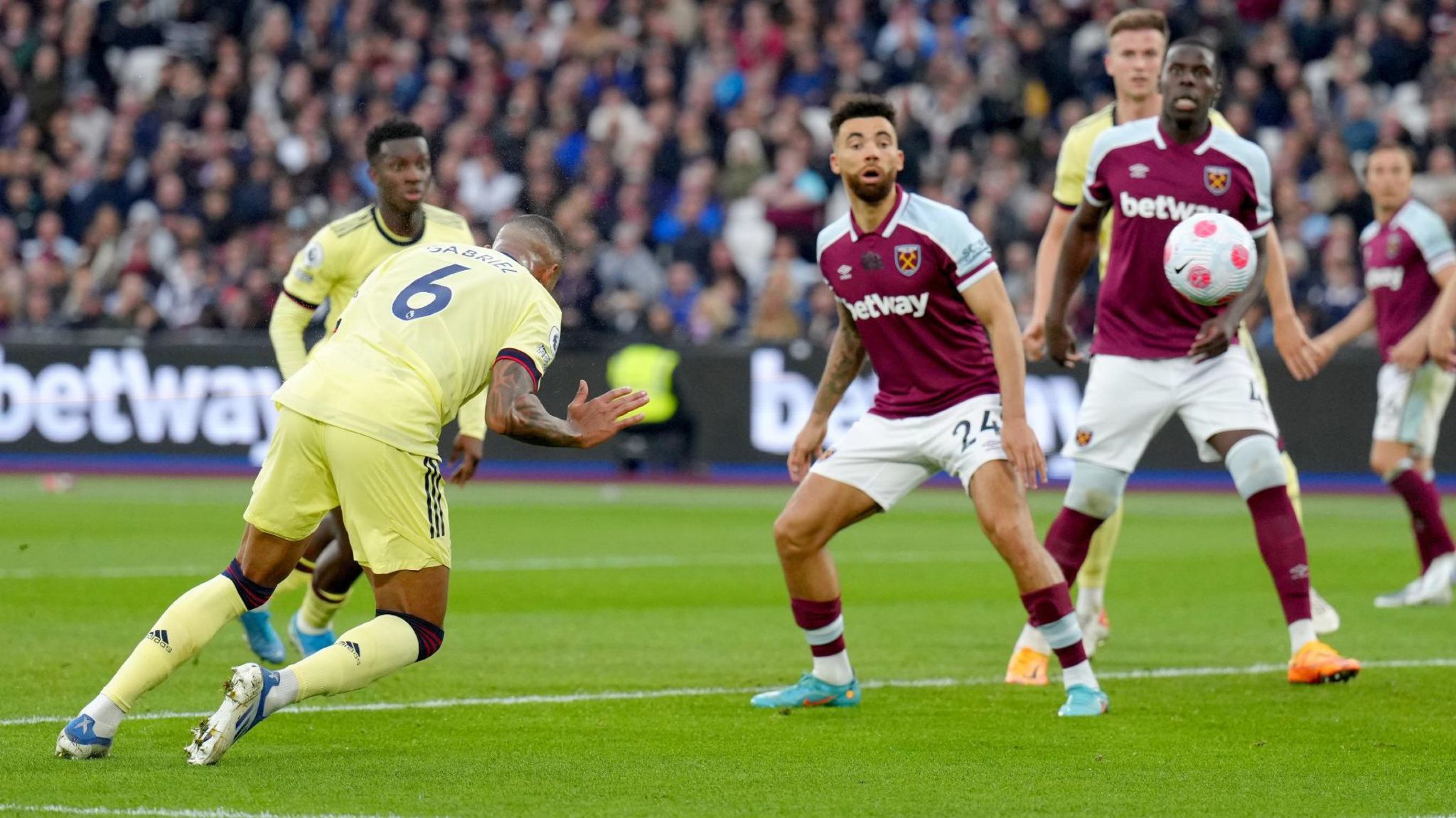 Arsenal Earn Vital Win As West Ham Look To Germany - Bbc Sport