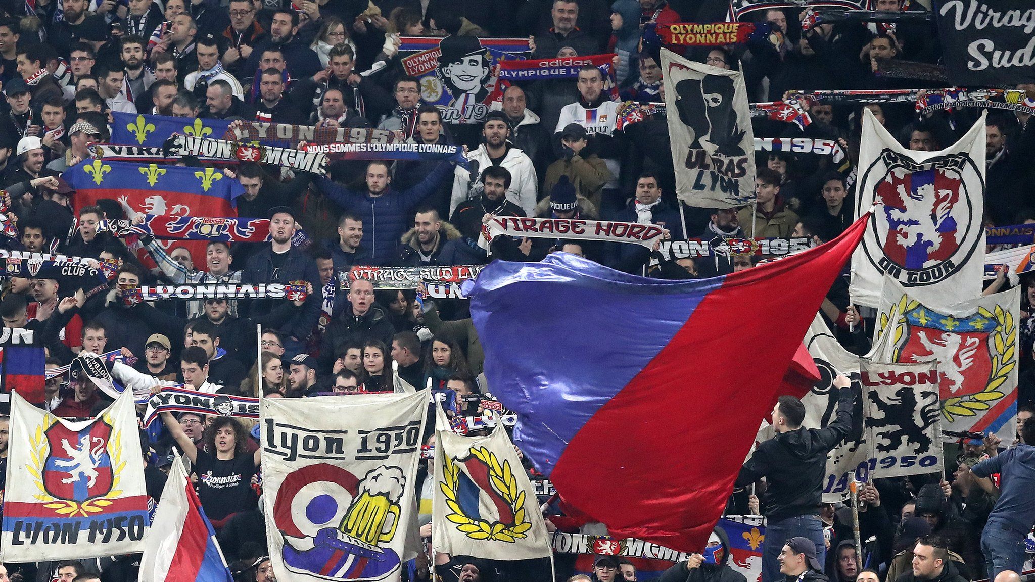 Champions League: PSG forced to partially close stadium by Uefa - BBC Sport