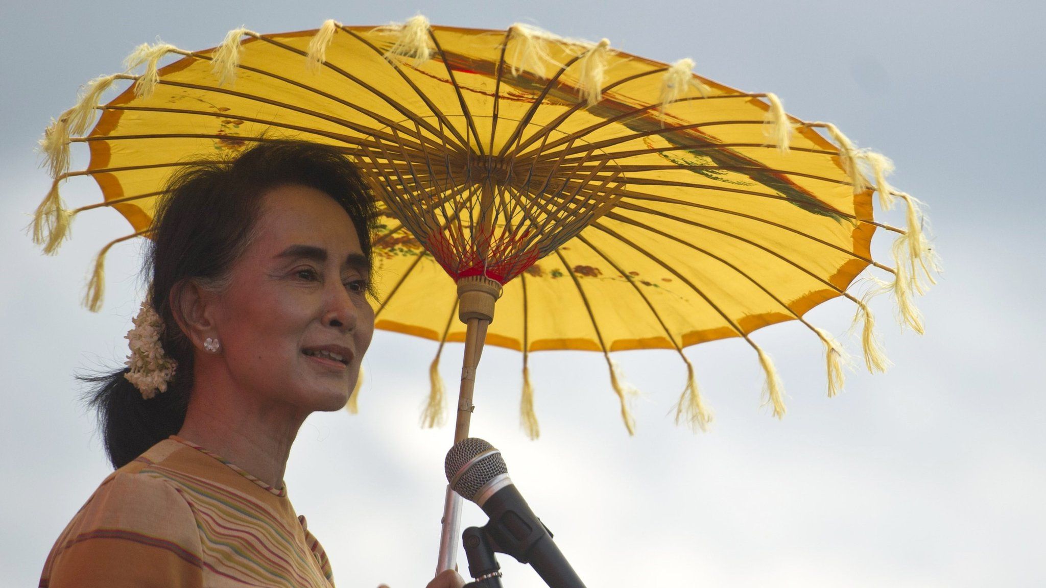 Aung San Suu Kyi at a rally
