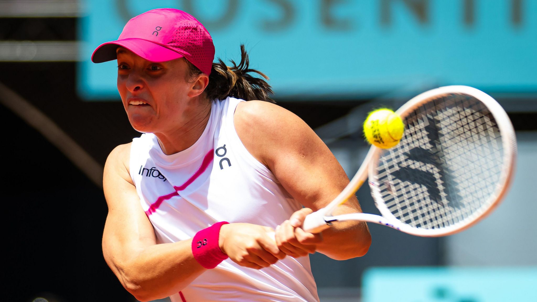 Madrid Open: Iga Swiatek & Ons Jabeur progress to quarter-finals - BBC Sport