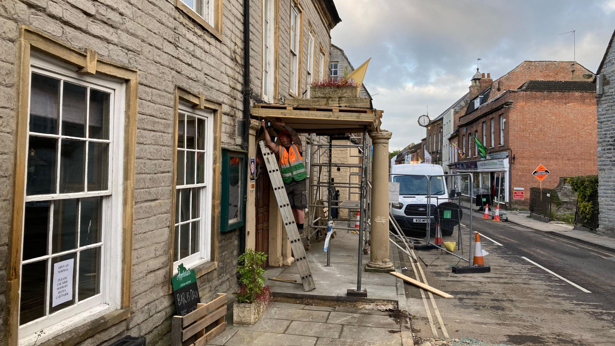 Image of the Langport Arms in Somerset after a crashed car was removed from the entrance