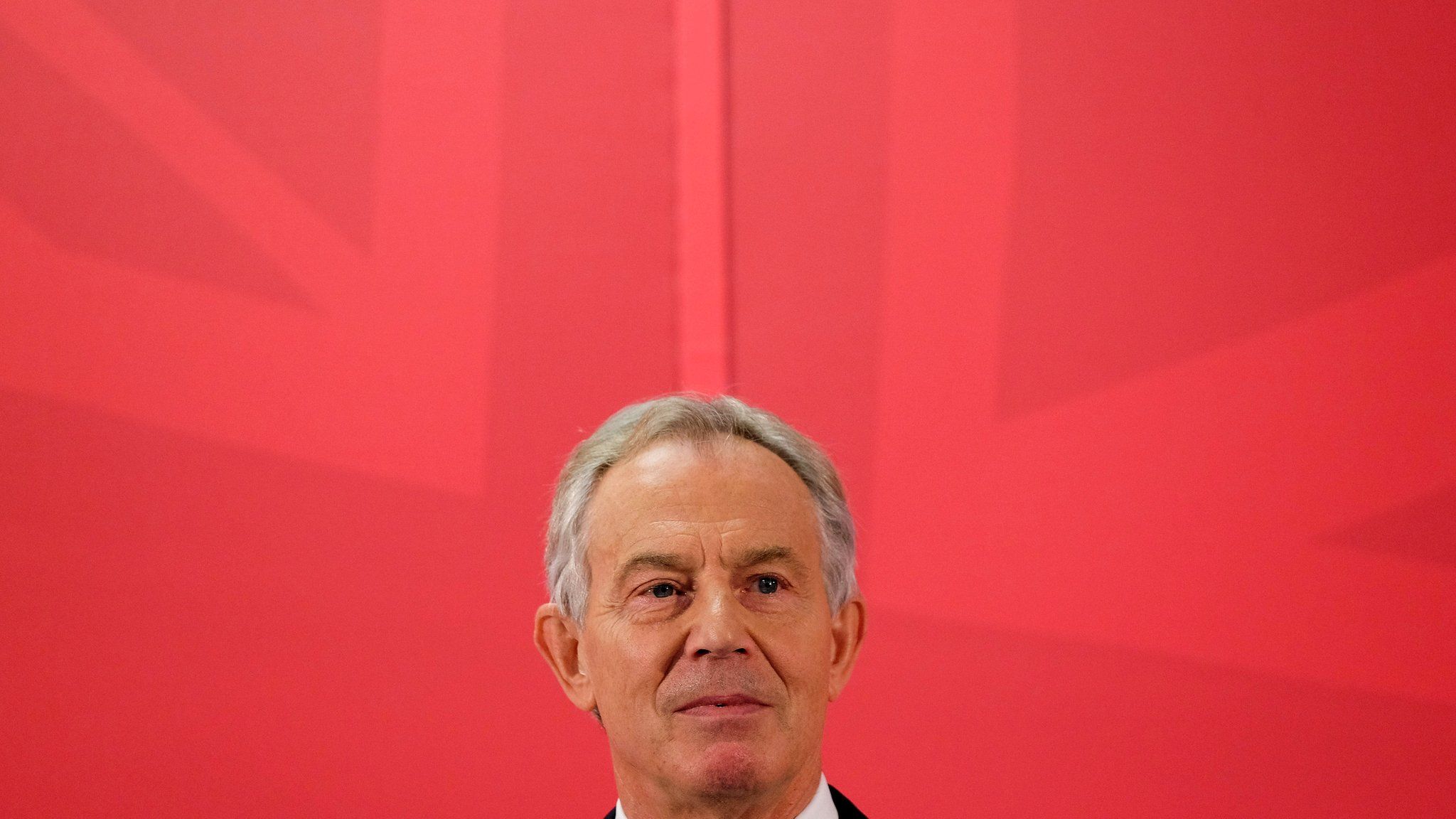 Tony Blair will help US on Iraq, 2002 memo says - BBC News