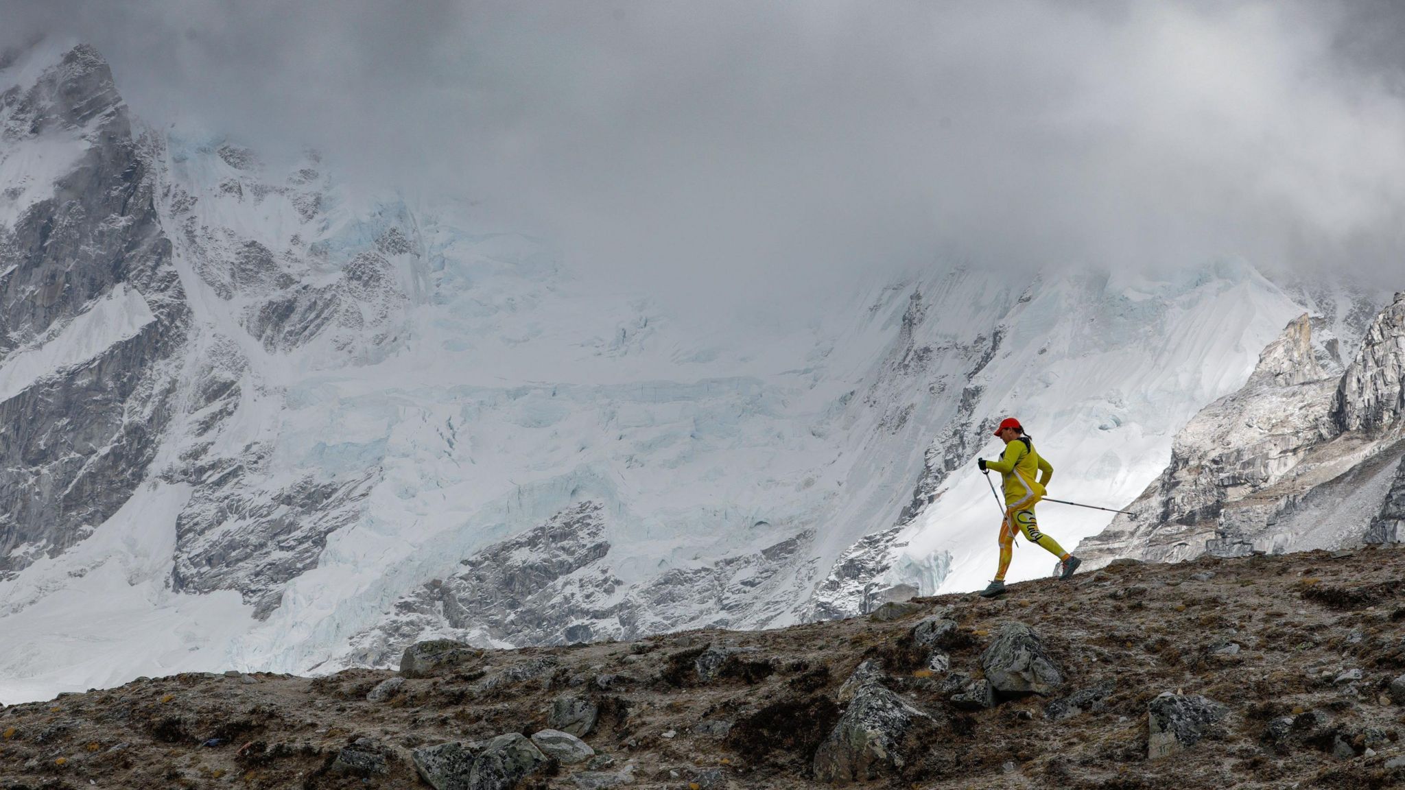 Sally Orange running on Mount Everest