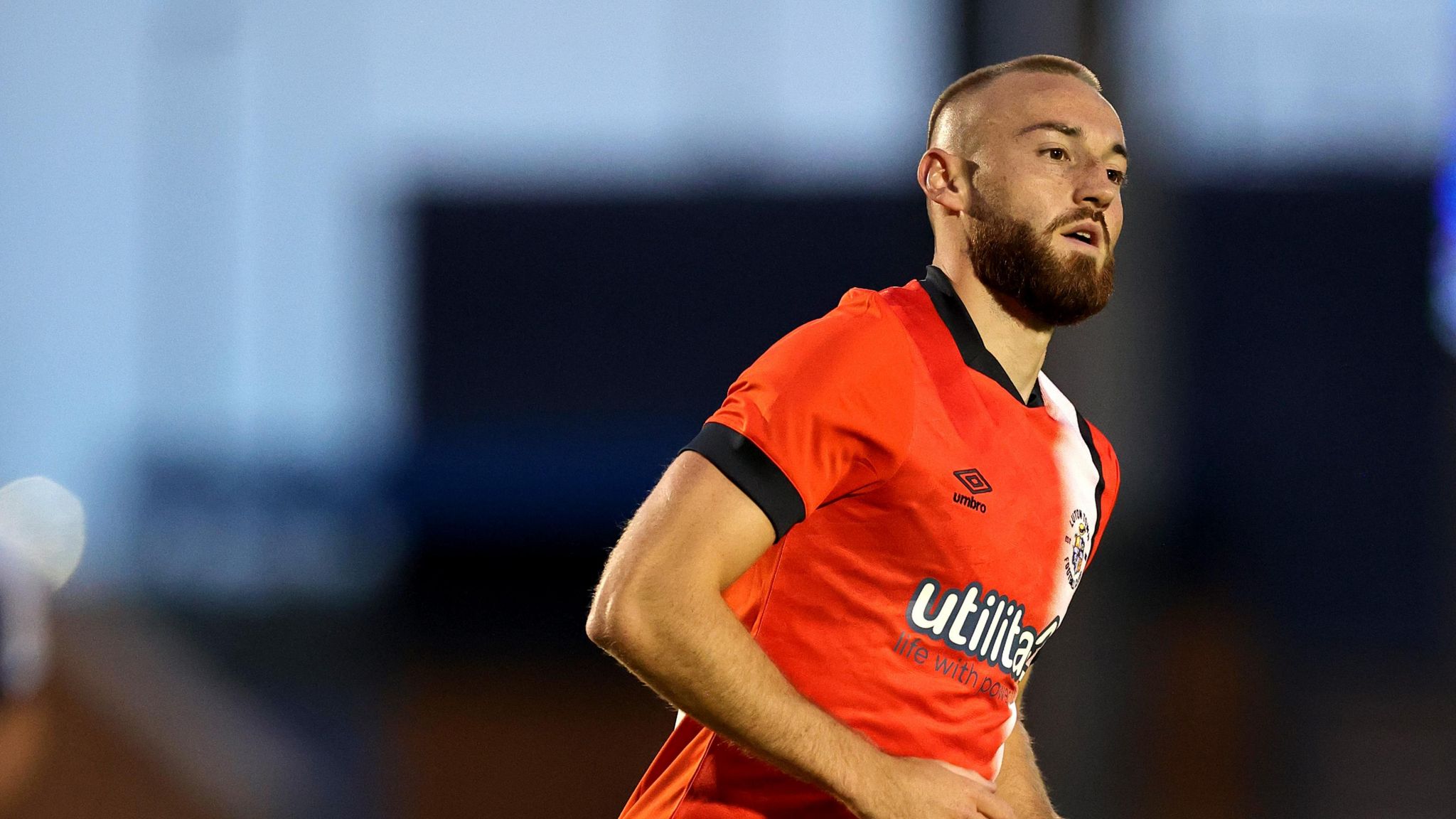 Allan Campbell transfer news: Luton midfielder makes Millwall loan move -  BBC Sport