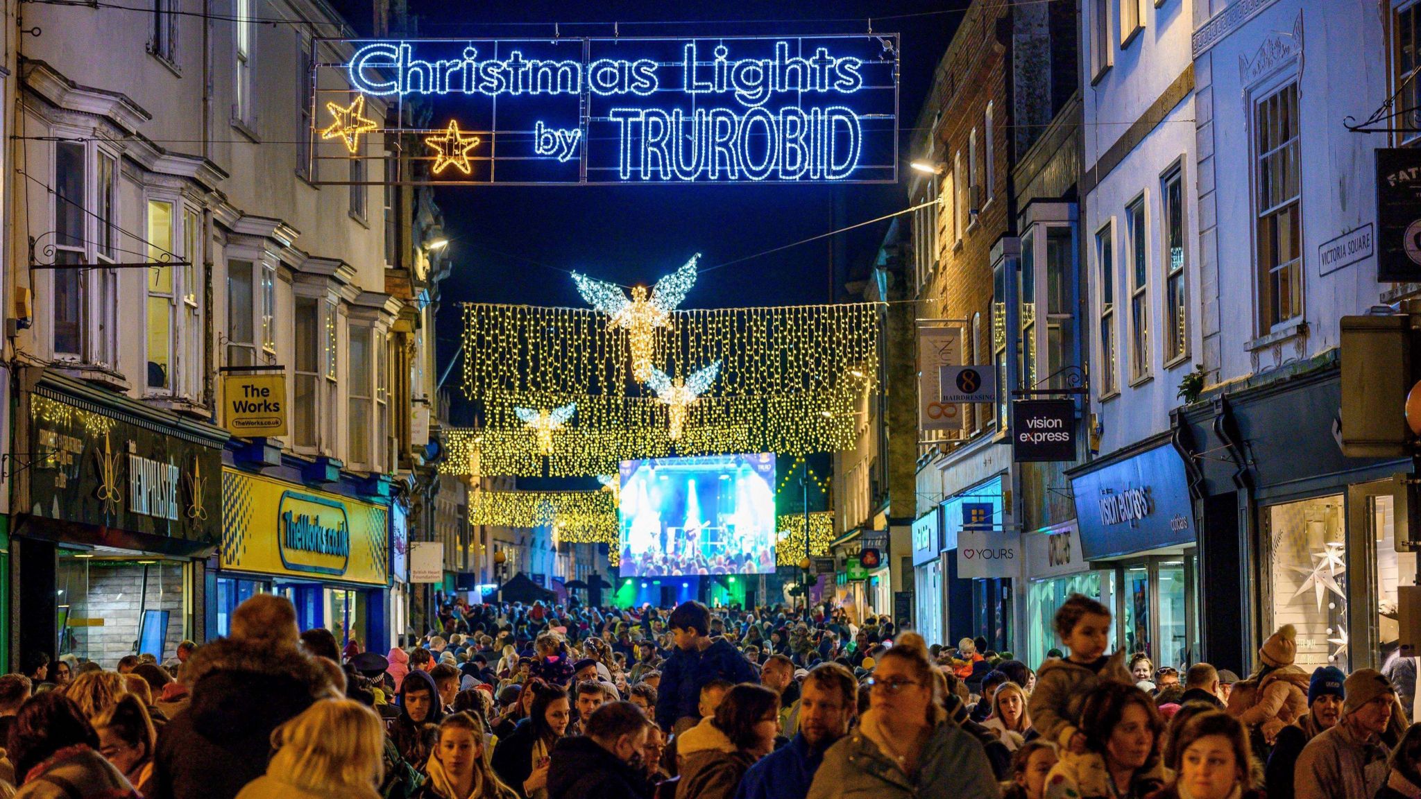 Truro's Christmas lights switch on in 2022