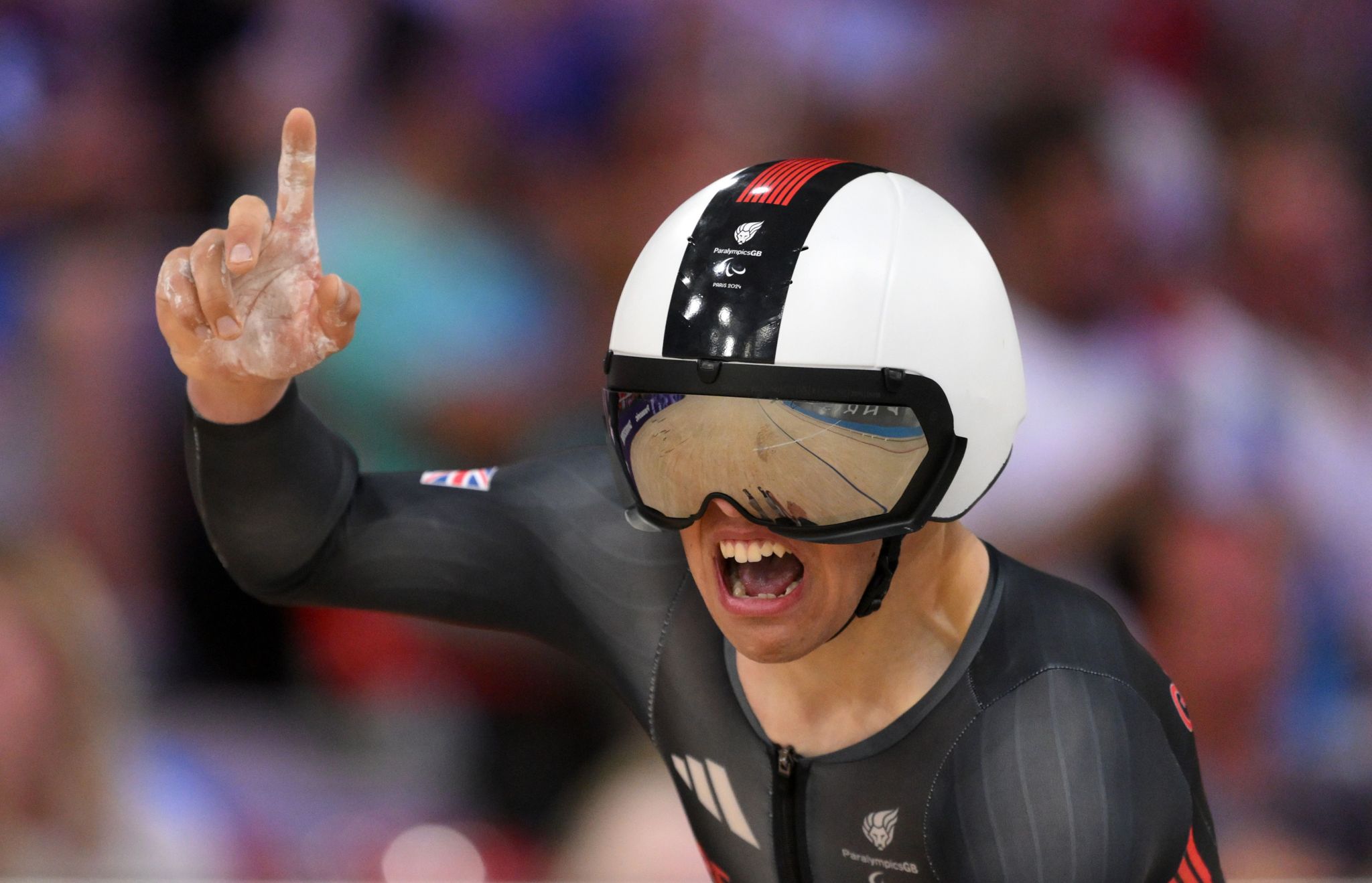 Archie Atkinson in action after smashing the world record in the men's C4 4,000m individual pursuit