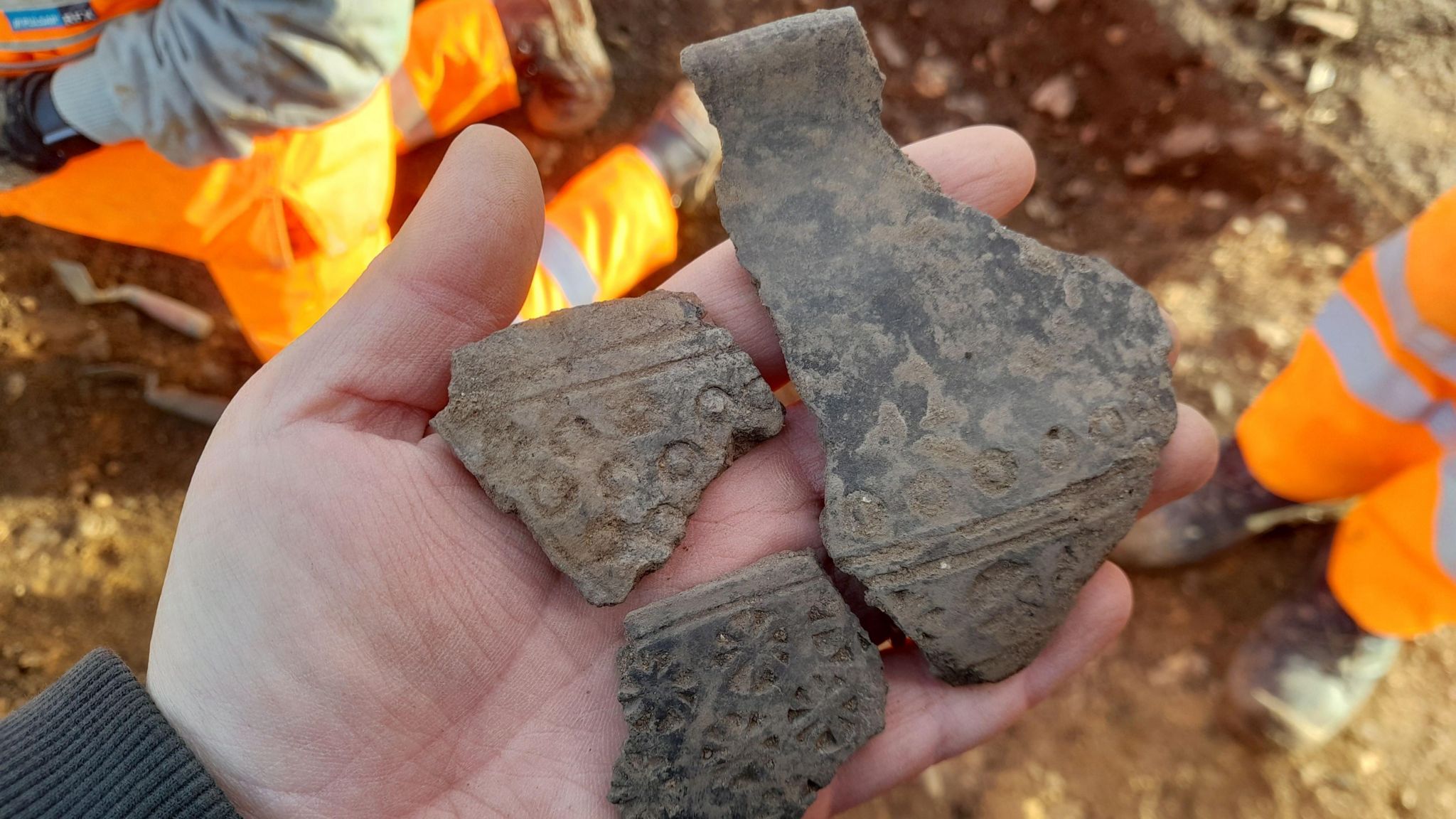 Anglo-Saxon artefacts found at Abbots Vale site set for new homes - BBC ...