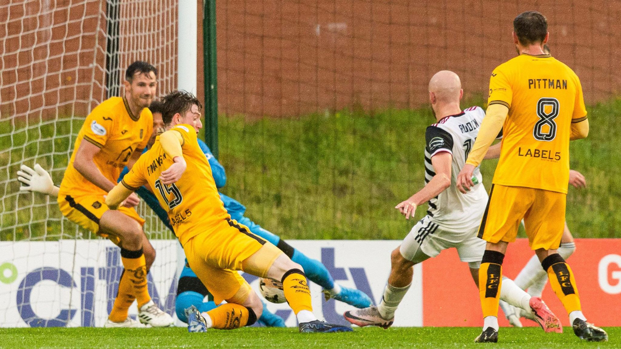 Zak Rudden scores against Livingston