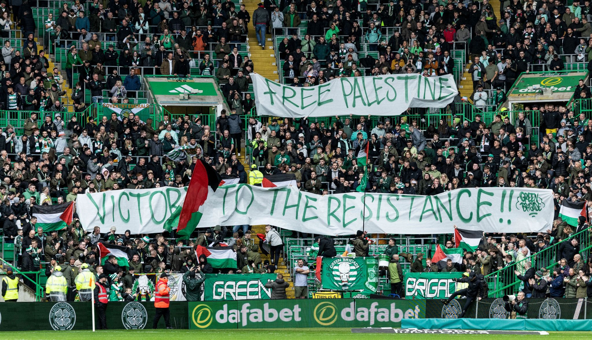 Celtic condemn fans' pro-Palestine display - BBC Sport