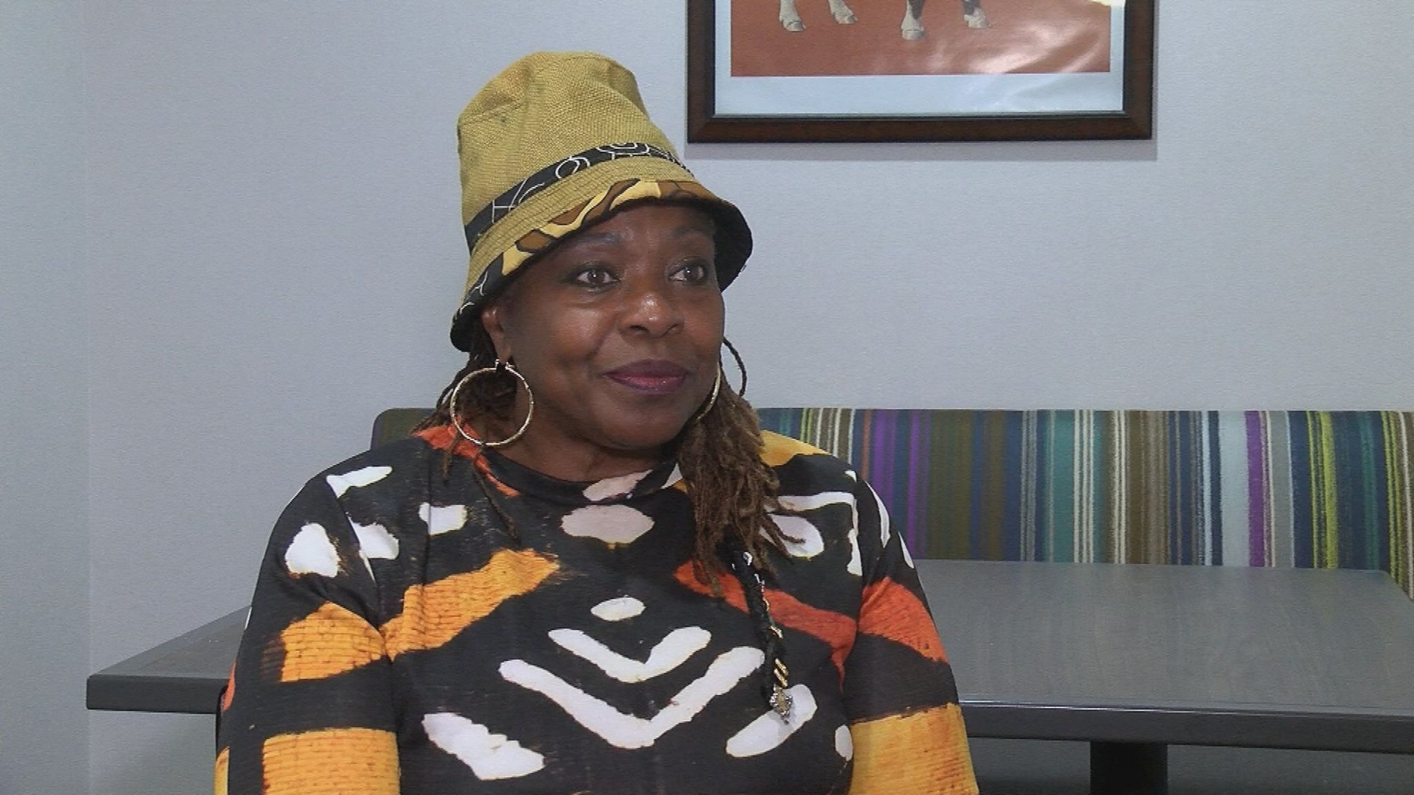 Opium, Cotan agus Stèidheachadh Sgoil MhicNeacail Naidheachdan a' BhBC