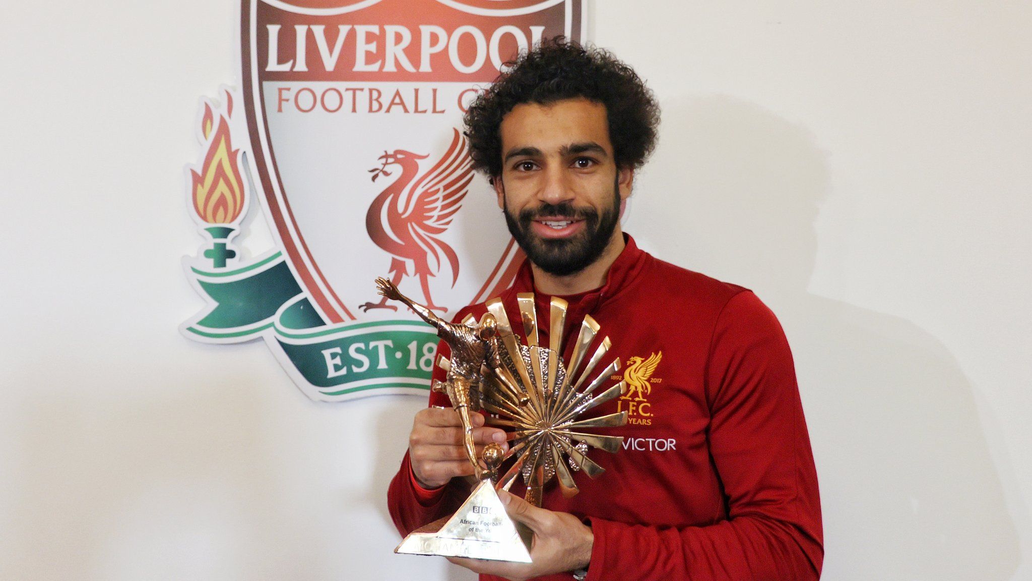 Mohamed Salah with his African Footballer of the Year trophy