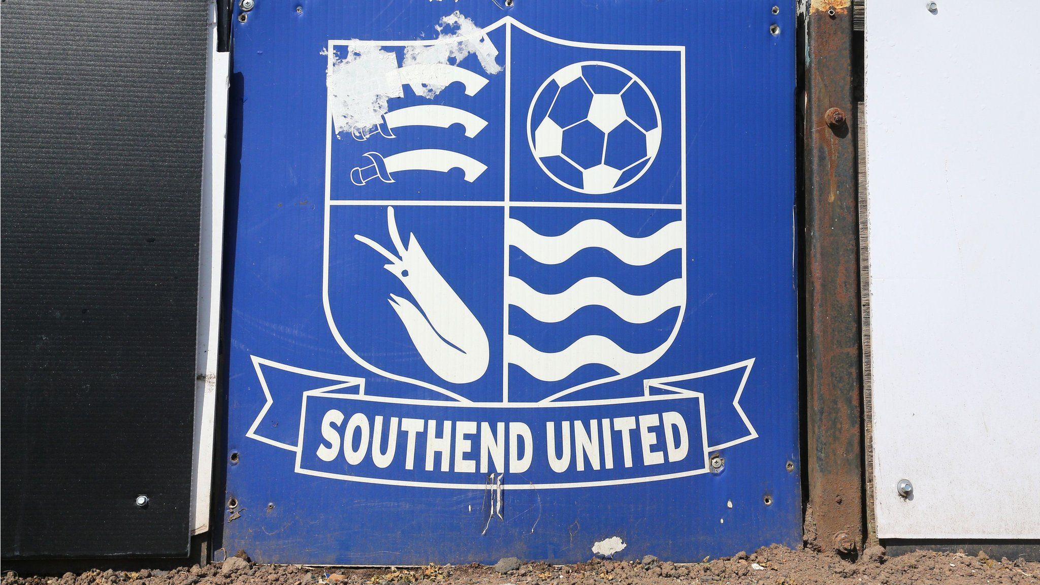 Southend United crest