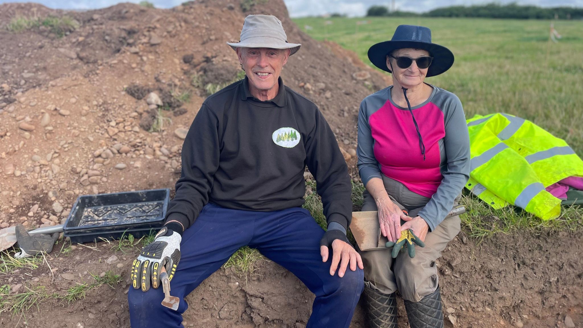 Archaeological dig aims to unveil Silloth's rural past - BBC News