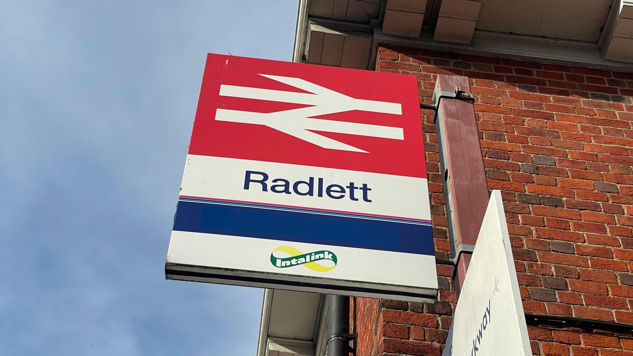 Radlett train station