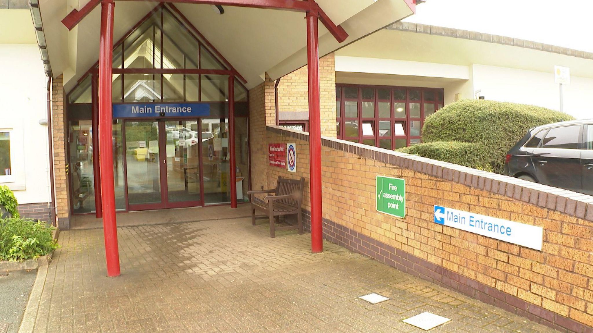 Entrance to MUI unit at Dawlish Community Hospital