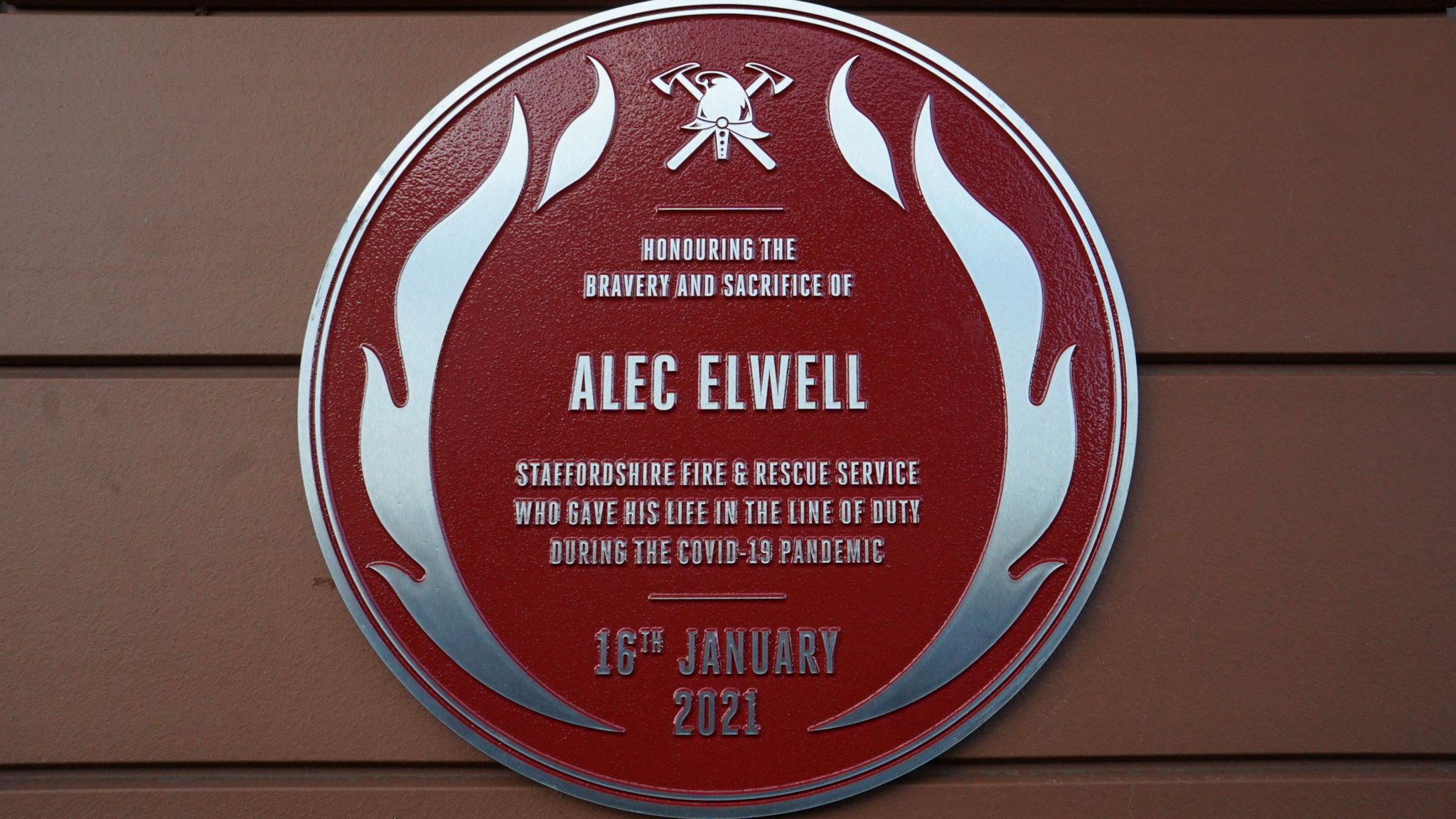 Alec Elwell's red plaque