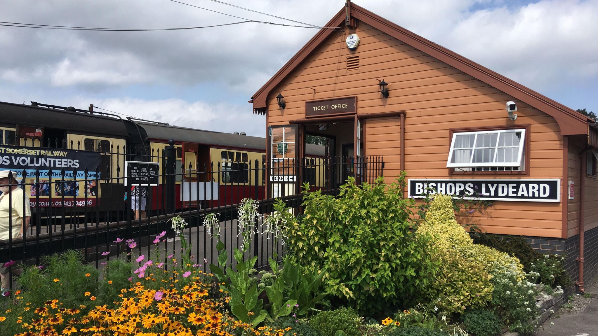 Bishops Lydeard train station ticket office