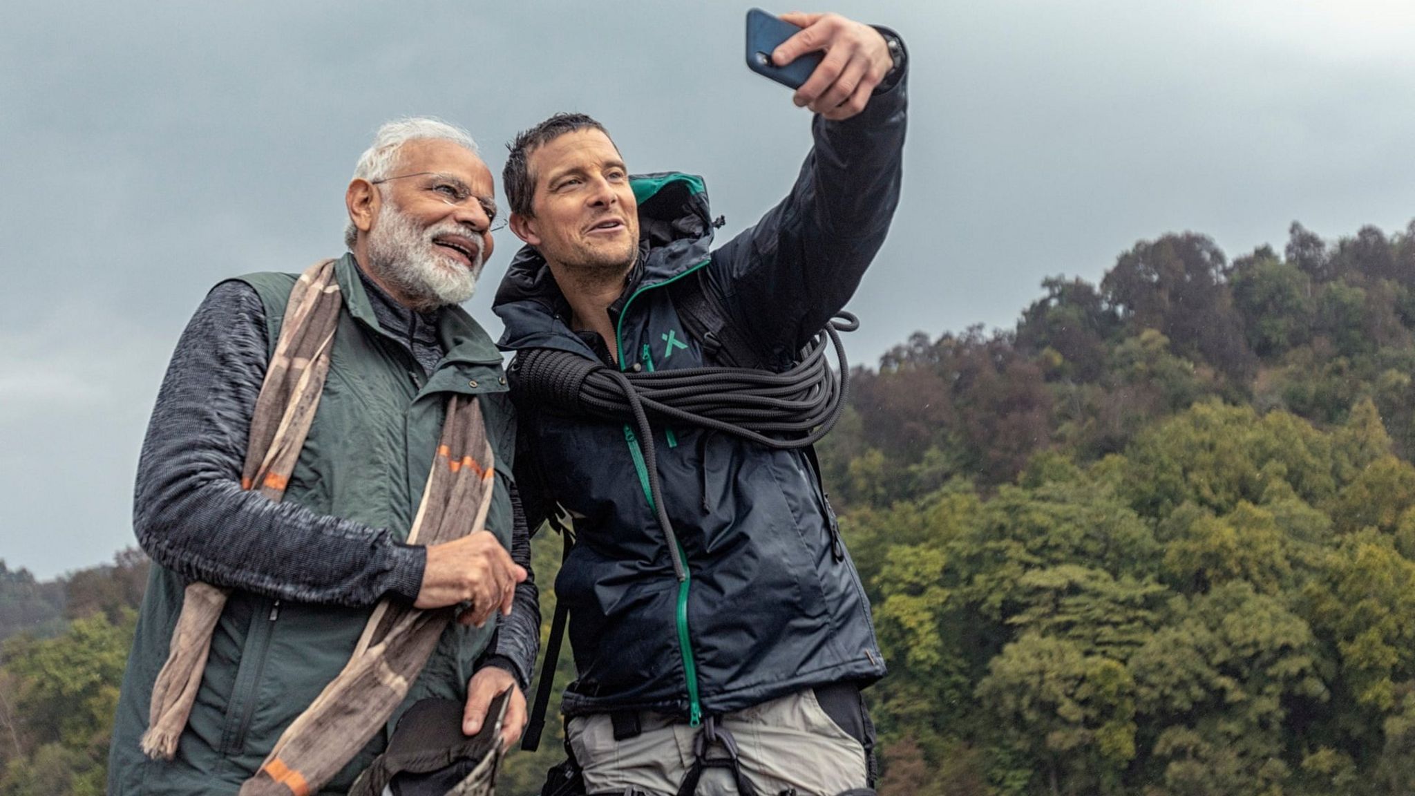 Bear Grylls takes a selfie with Indian leader Narendra Modi