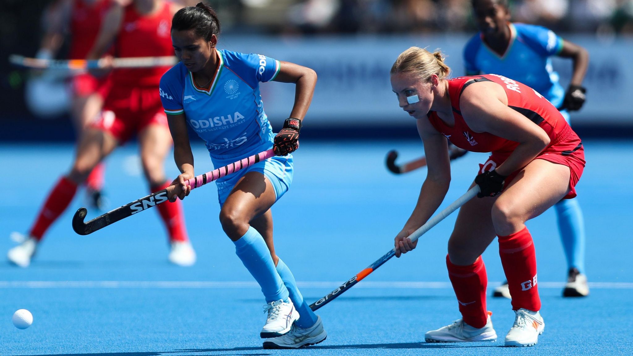 Great Britain's Sarah Robertson (right) in action