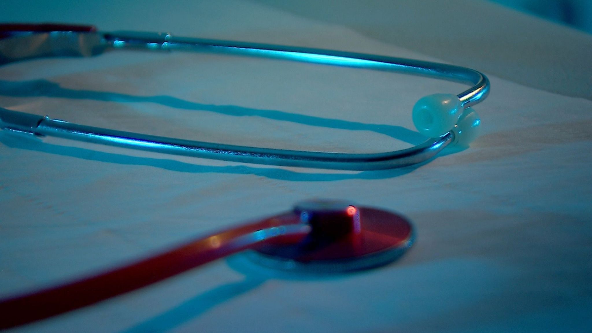 A stethoscope on a table 