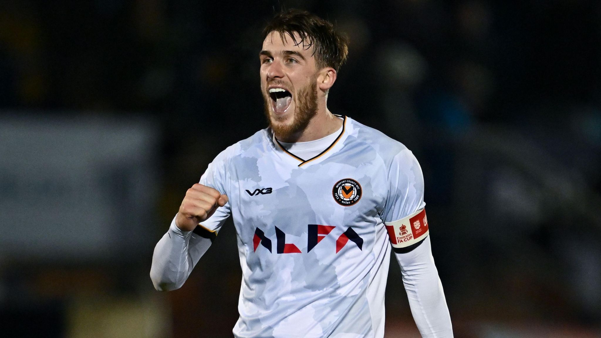 Ryan Delaney joins Swindon Town from Newport County - BBC Sport