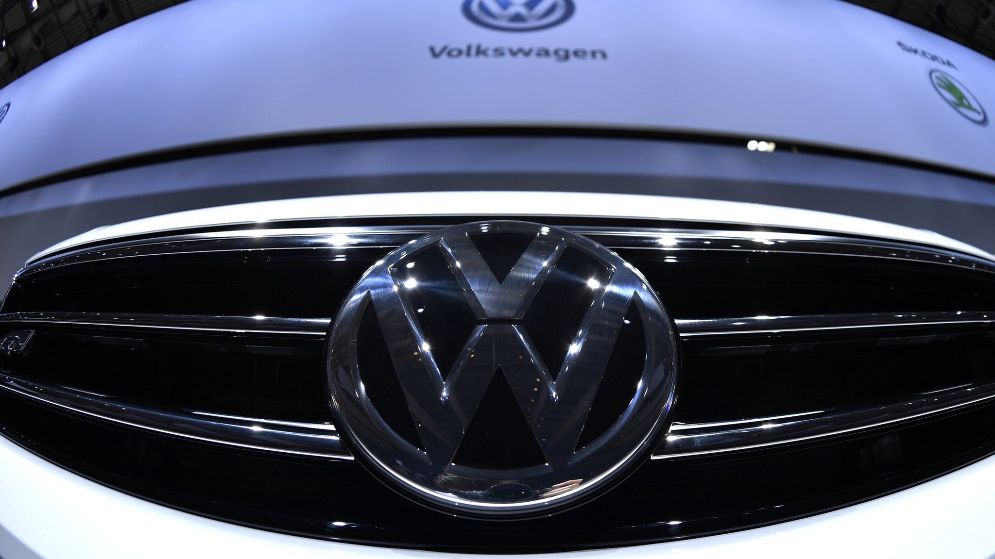 VW faces production delays amid dispute BBC News