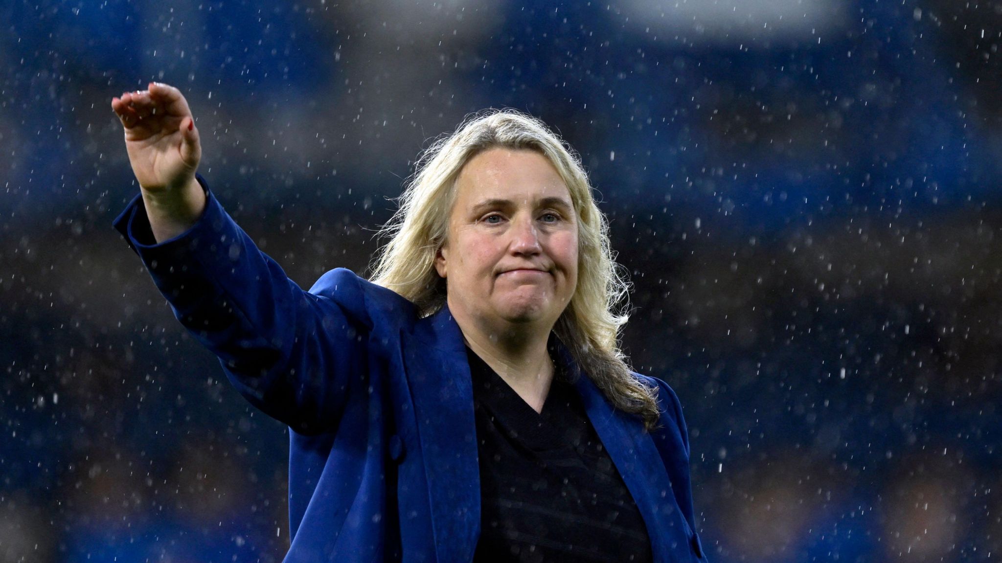 Emma Hayes waves to the crowd after Chelsea lost to Barcelona