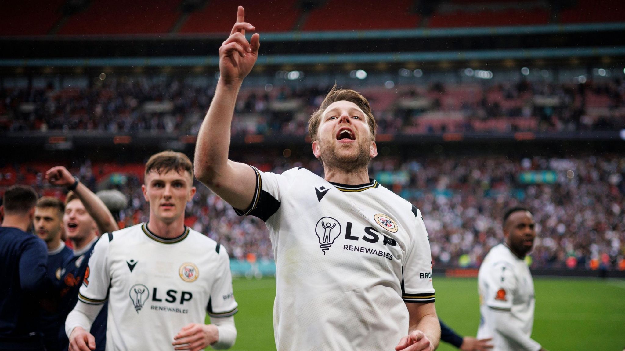 Bromley penalty shootout hero Byron Webster goes viral - BBC Sport