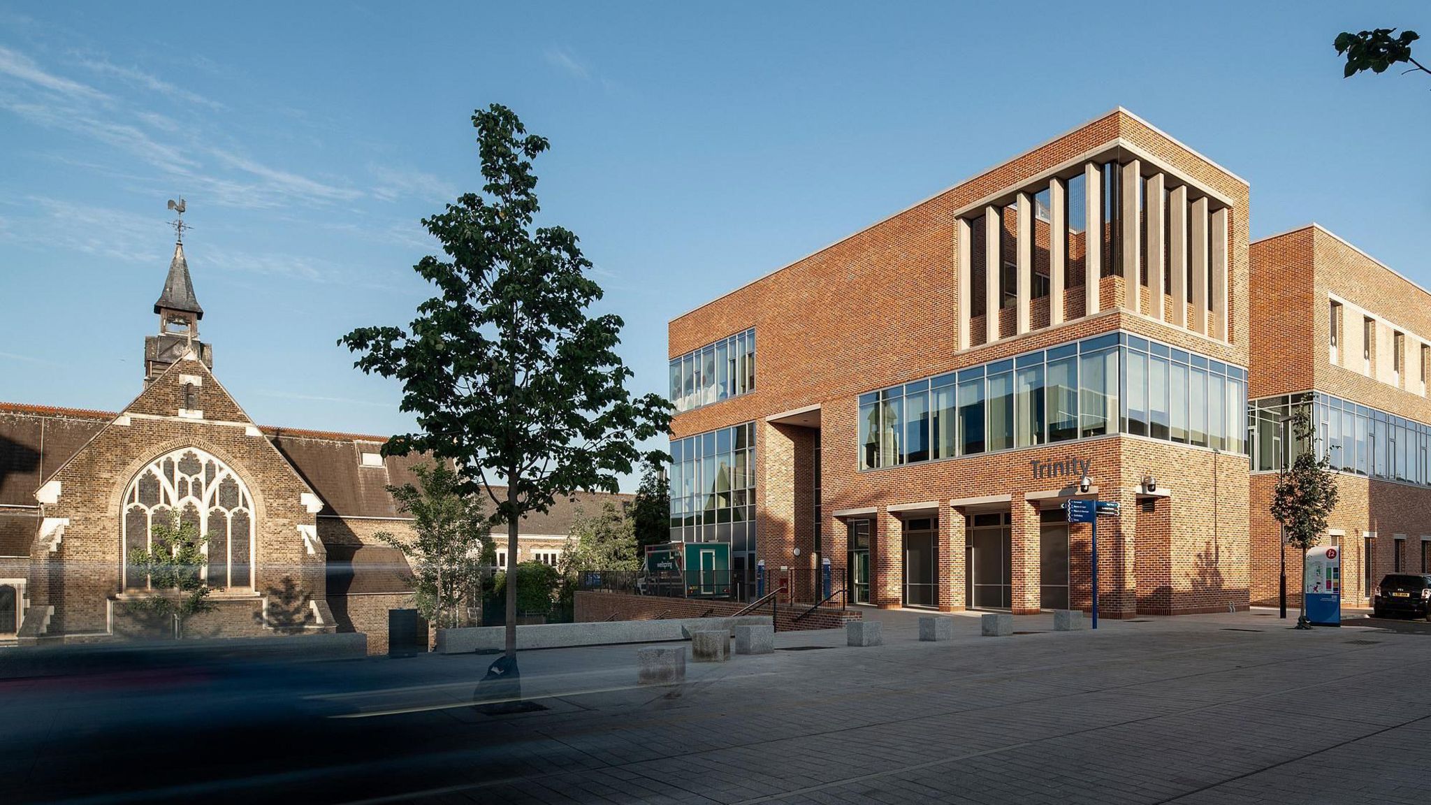 Old and new buildings at Springfield hospital