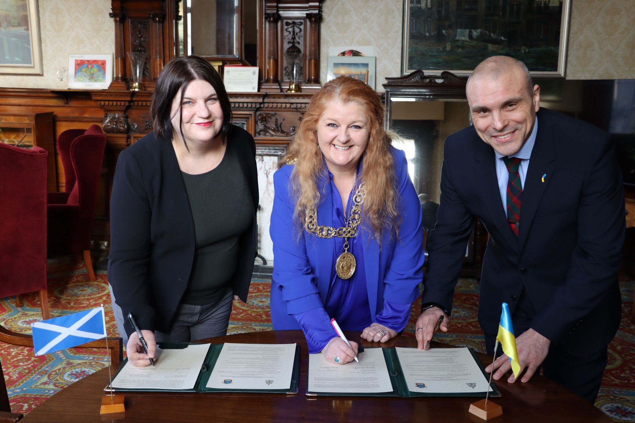 Council leader Susan Aitken, Lord Provost Jacqueline McLaren and Mykolaiv’s City Mayor Oleksandr Syenkevych