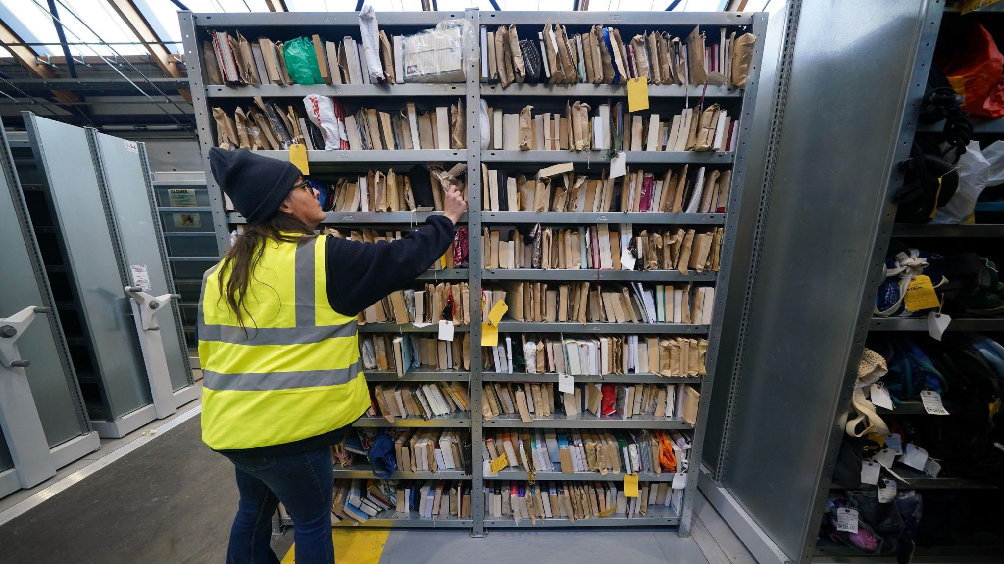 A little library's worth of Tube reads goes amiss 