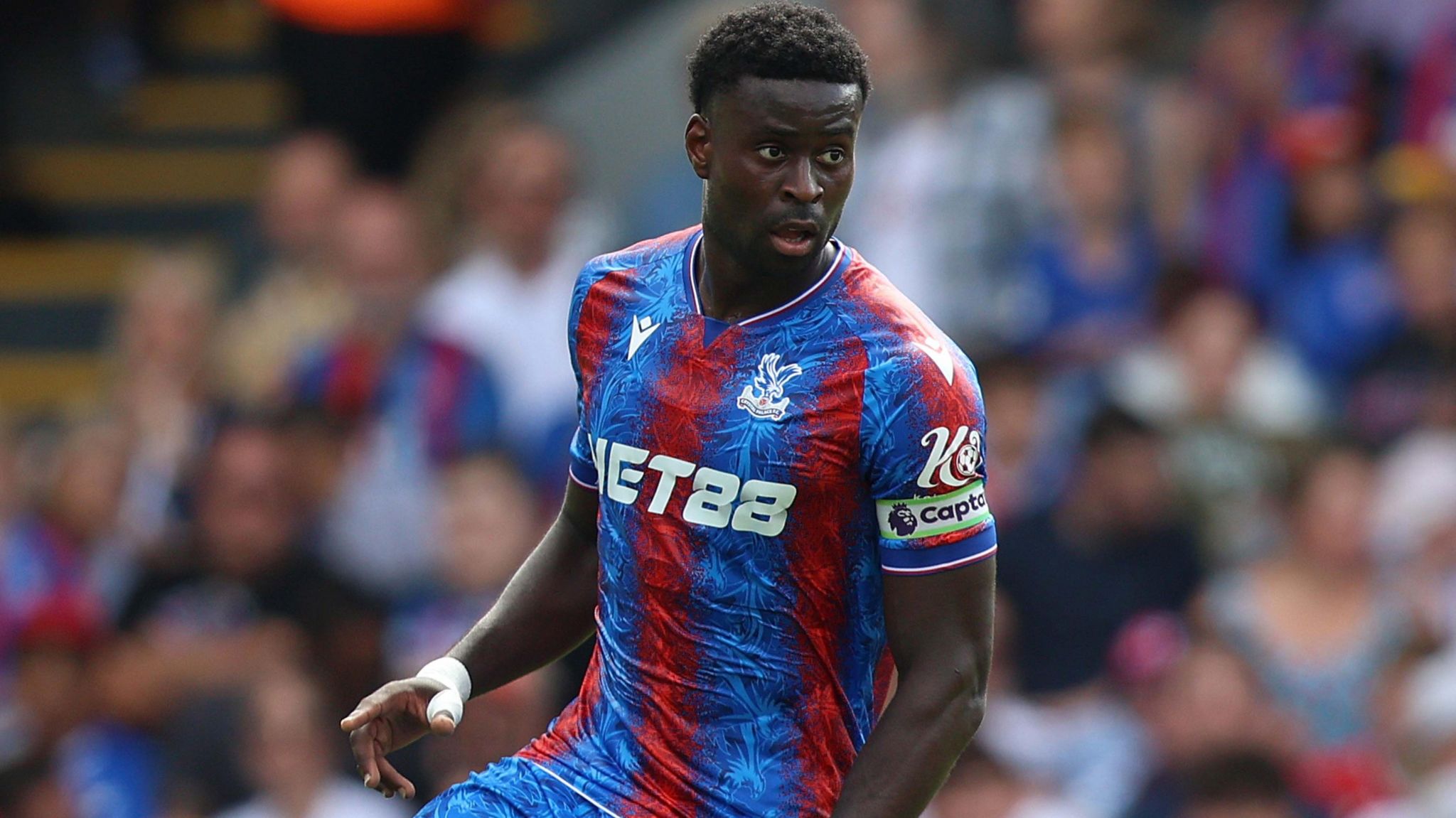 Marc Guehi in action for Crystal Palace.