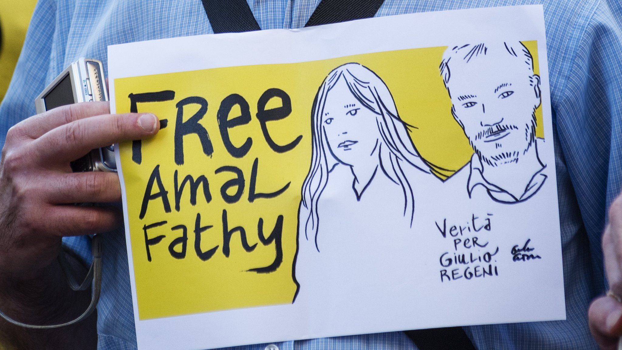 Rights activists hold a demonstration for the release of Amal Fathy. File photo from 12 September 2018