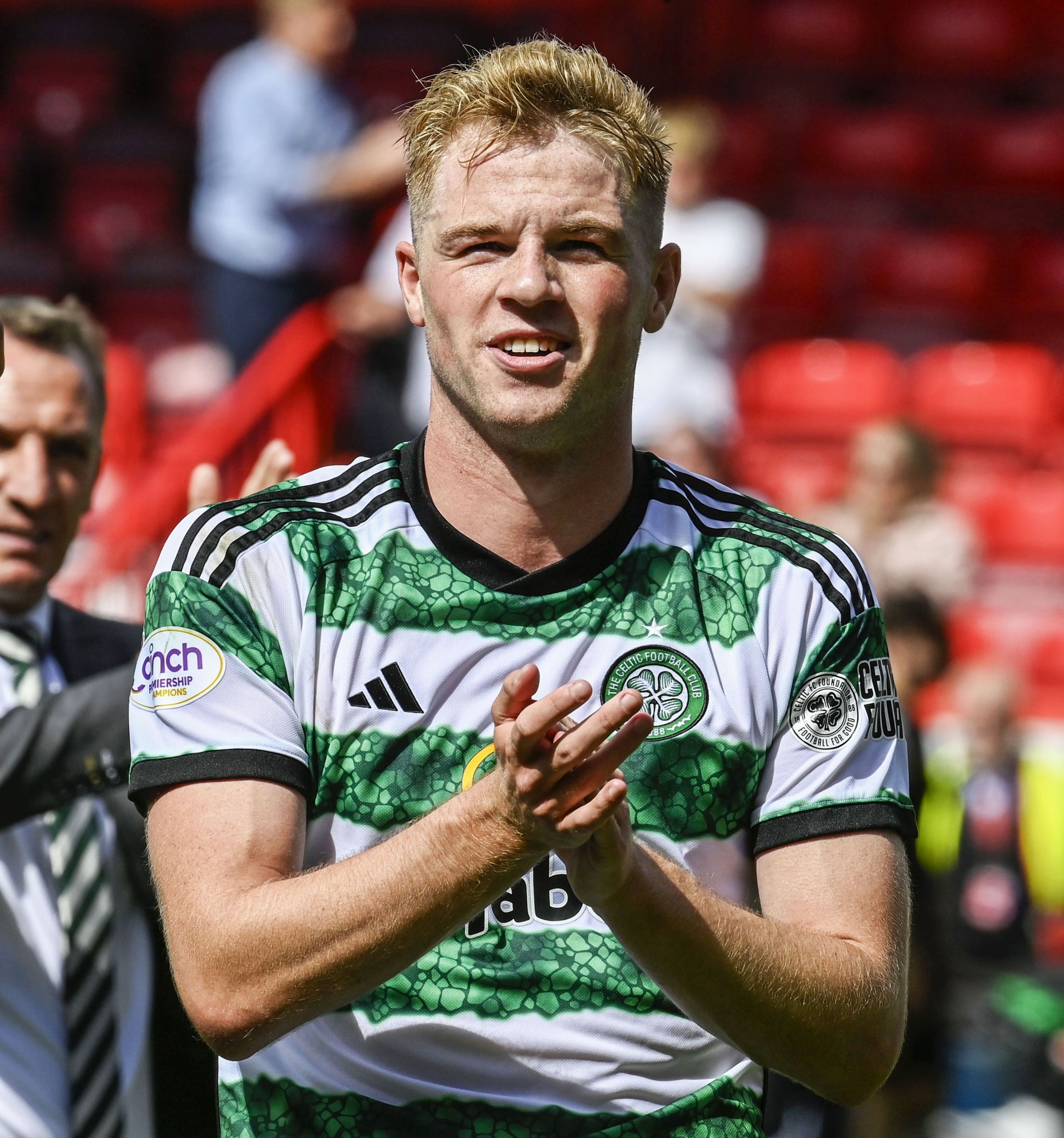 New four-year deal for Celtic defender Welsh - BBC Sport