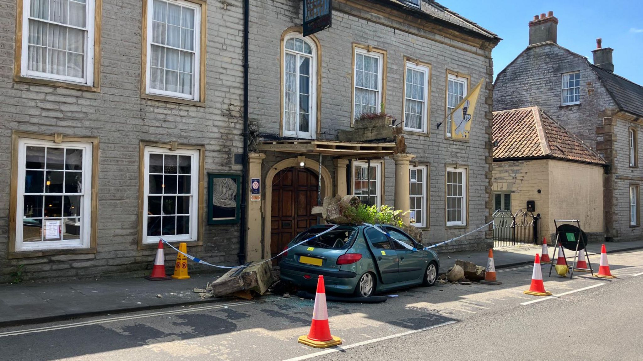 Image of the car which crashed into The Langport Arms in Somerset