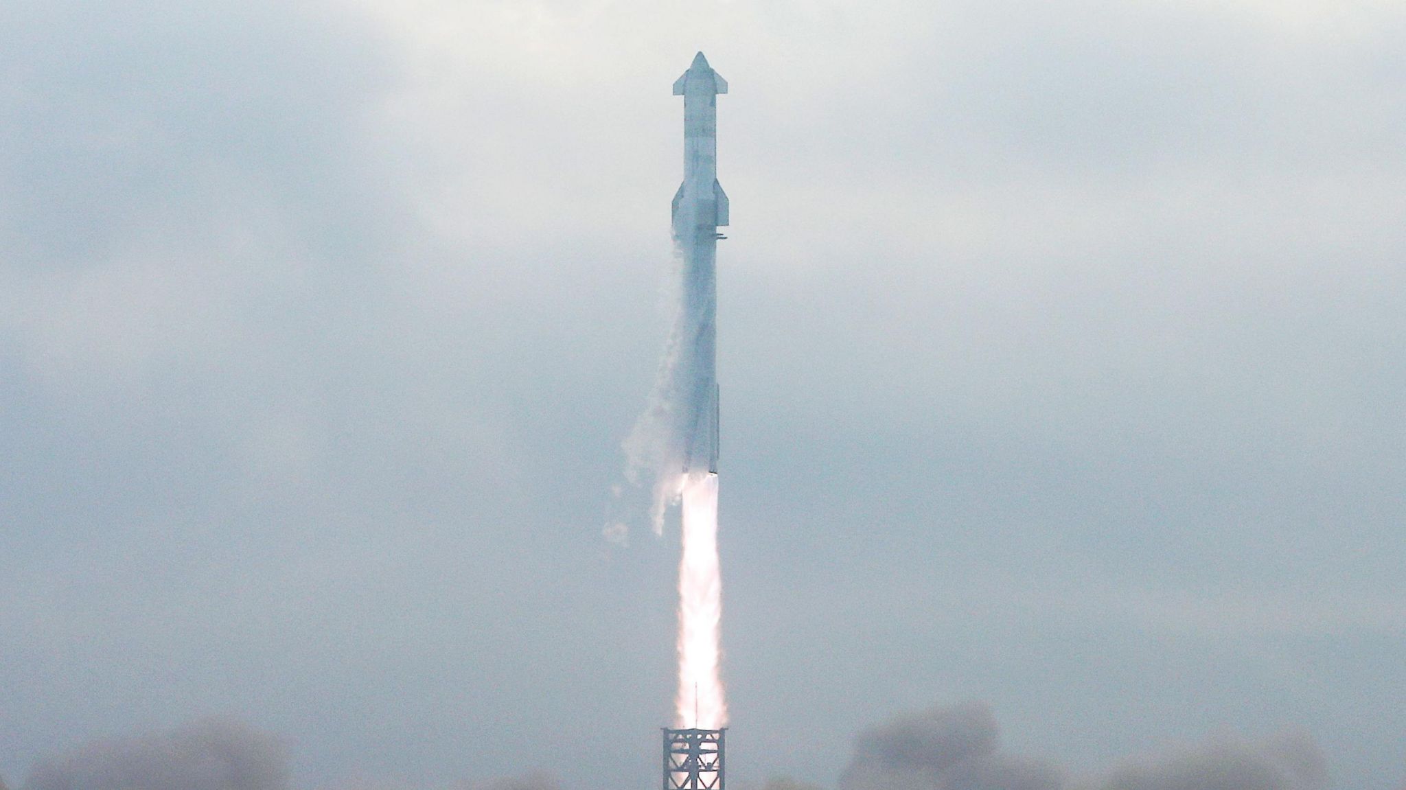 Starship rocket launching in June, 2024