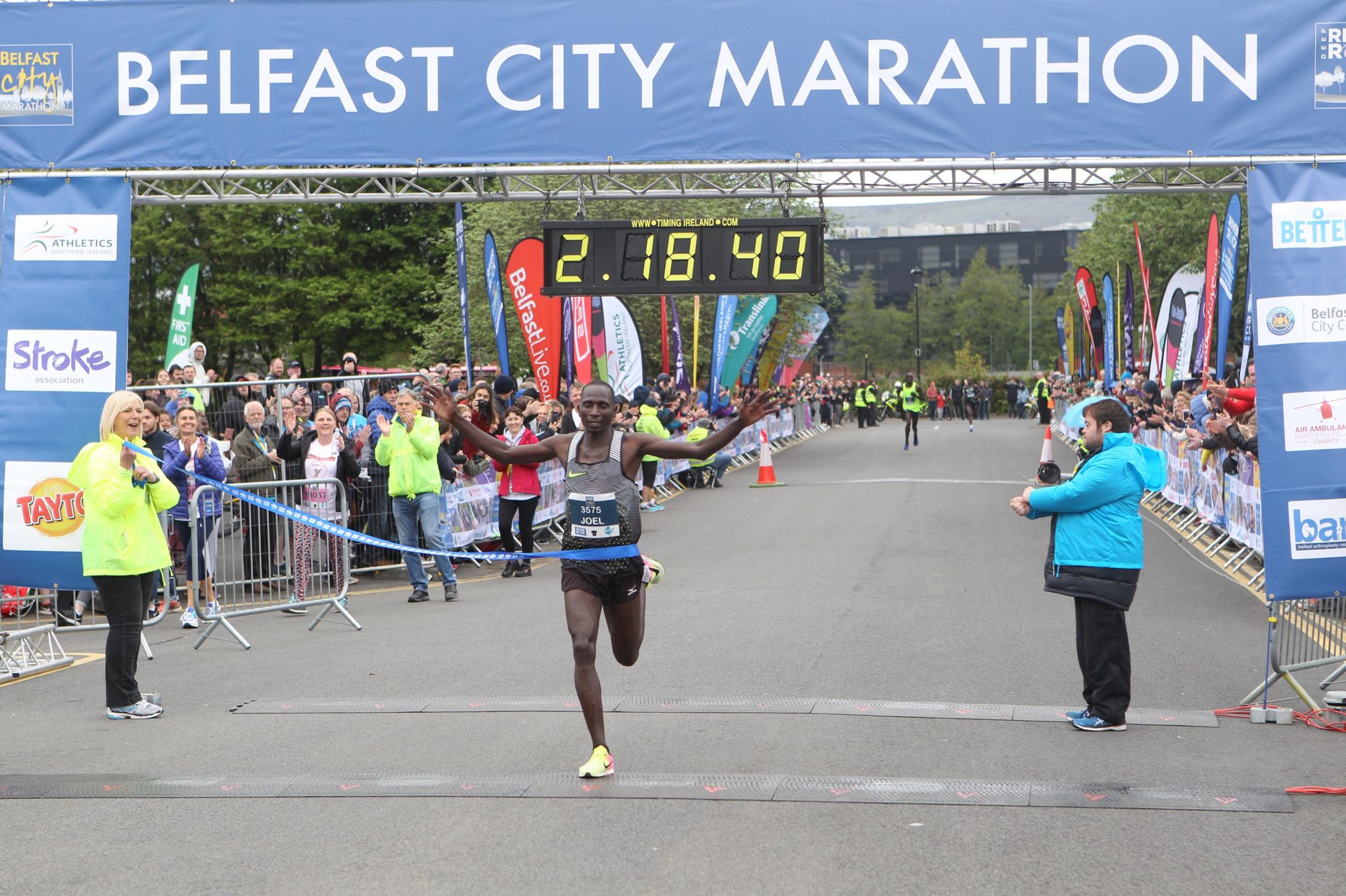 Belfast Marathon Kenyan woman sets new record in race BBC News