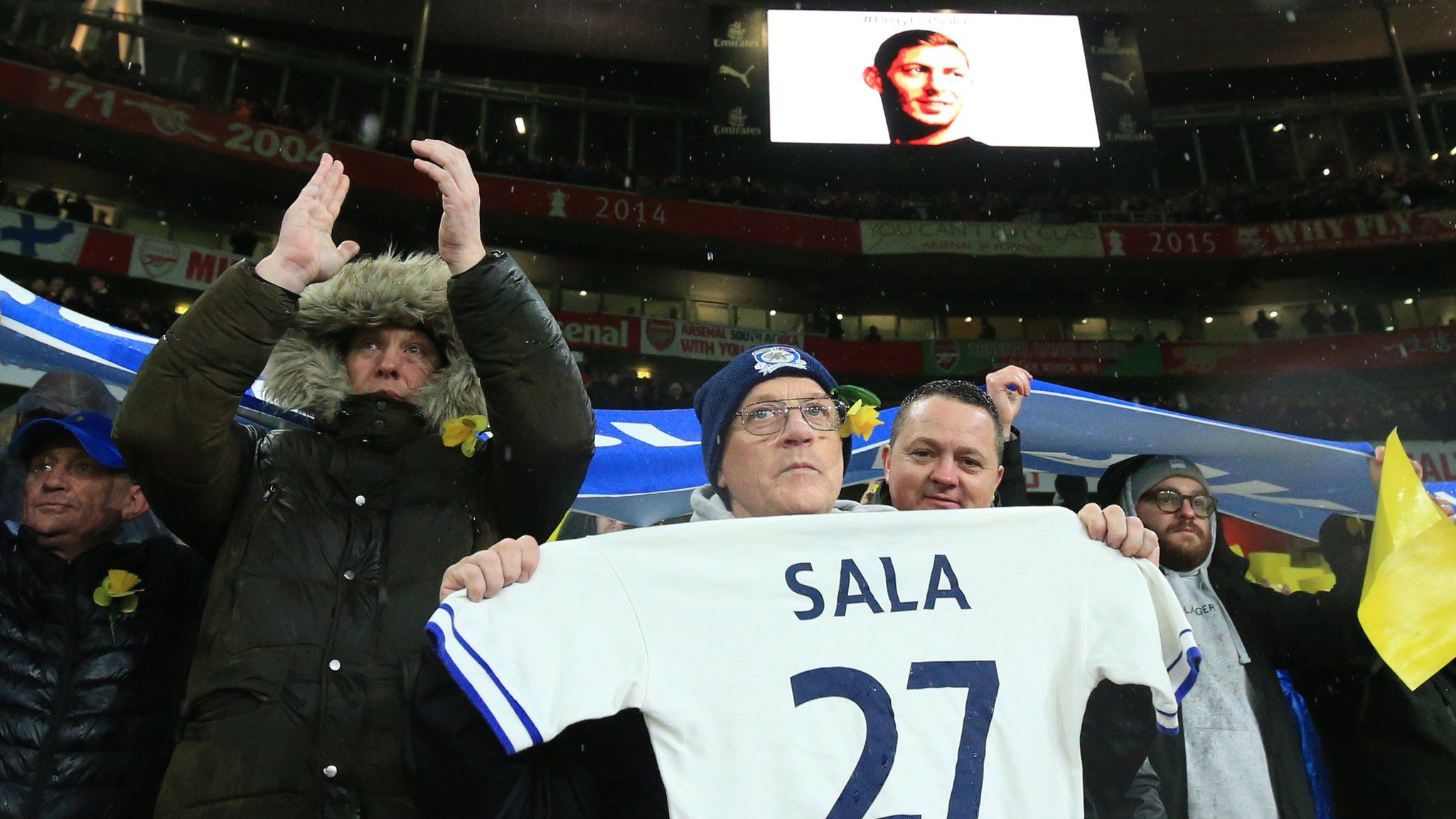 Tributes to Emiliano Sala during Arsenal's match with Cardiff