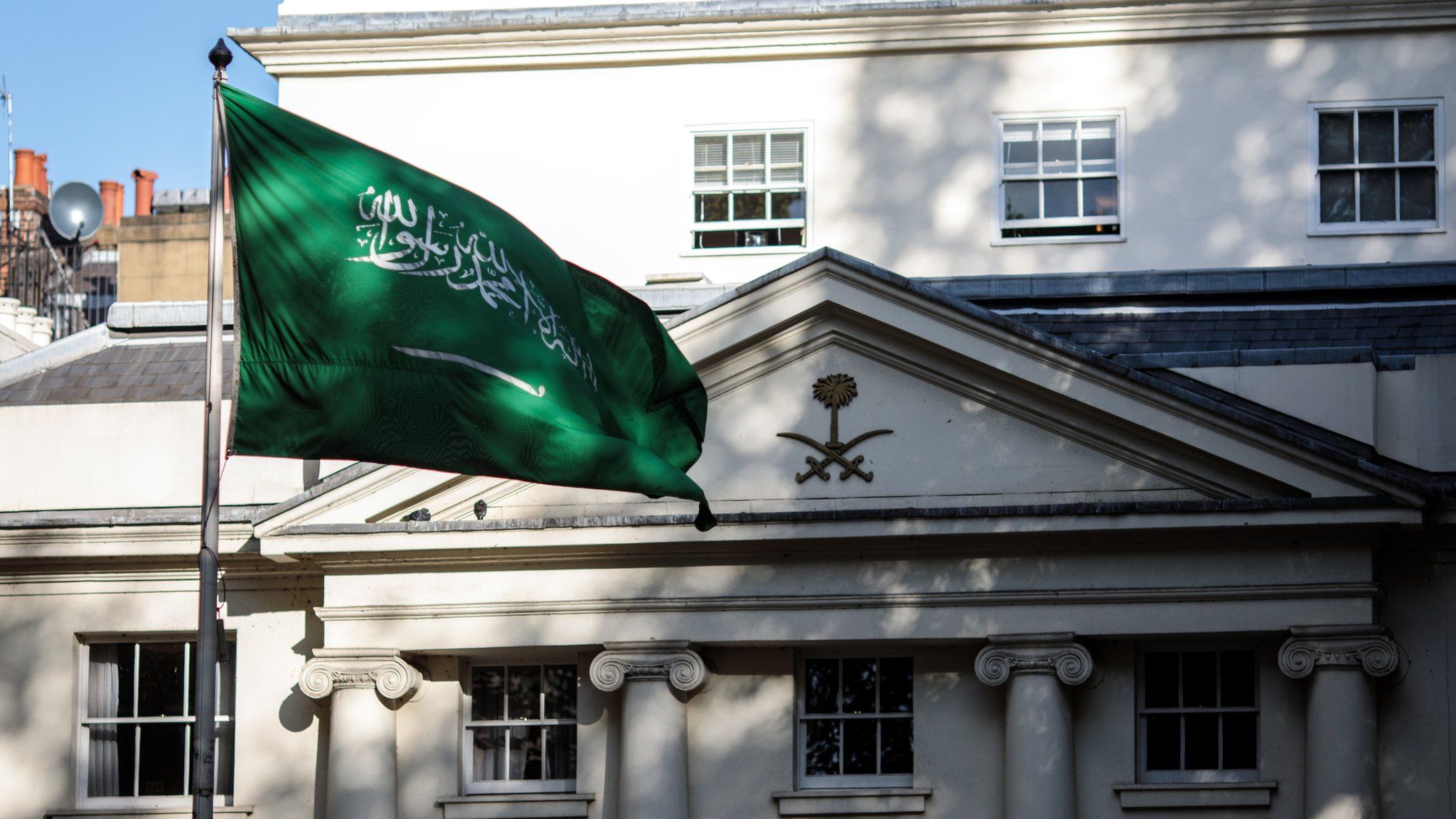 File photo showing Saudi Arabia's embassy in London (18 October 2018)