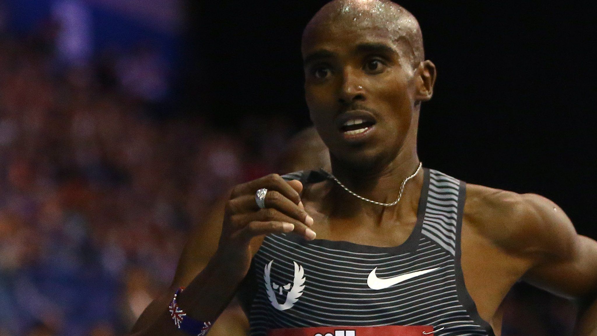 Mo Farah wins Diamond League 5,000m in Eugene, Oregon - BBC Sport