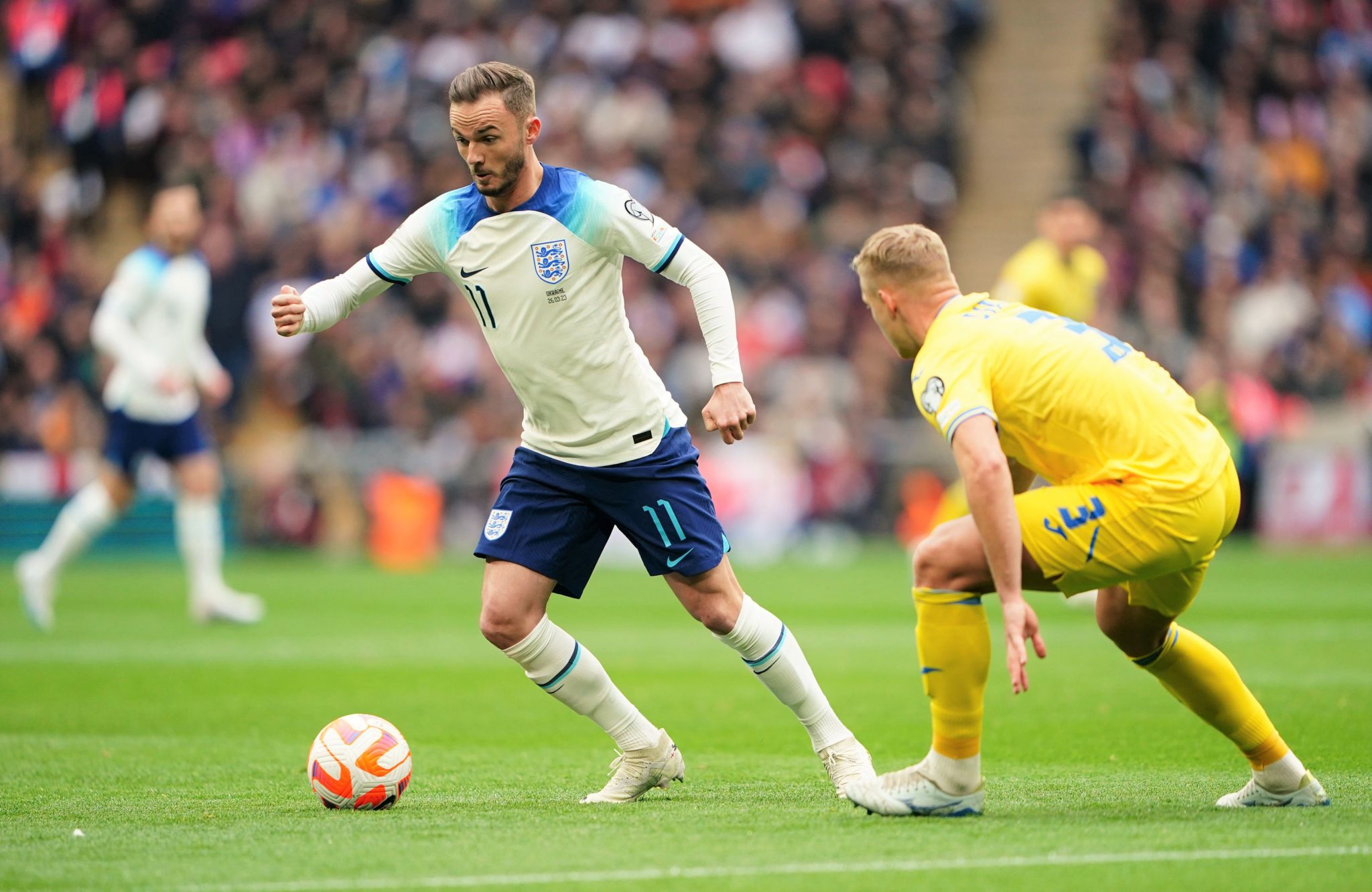 Newcastle Utd beat Tottenham in a hot battle to sign Leicester City midfield general