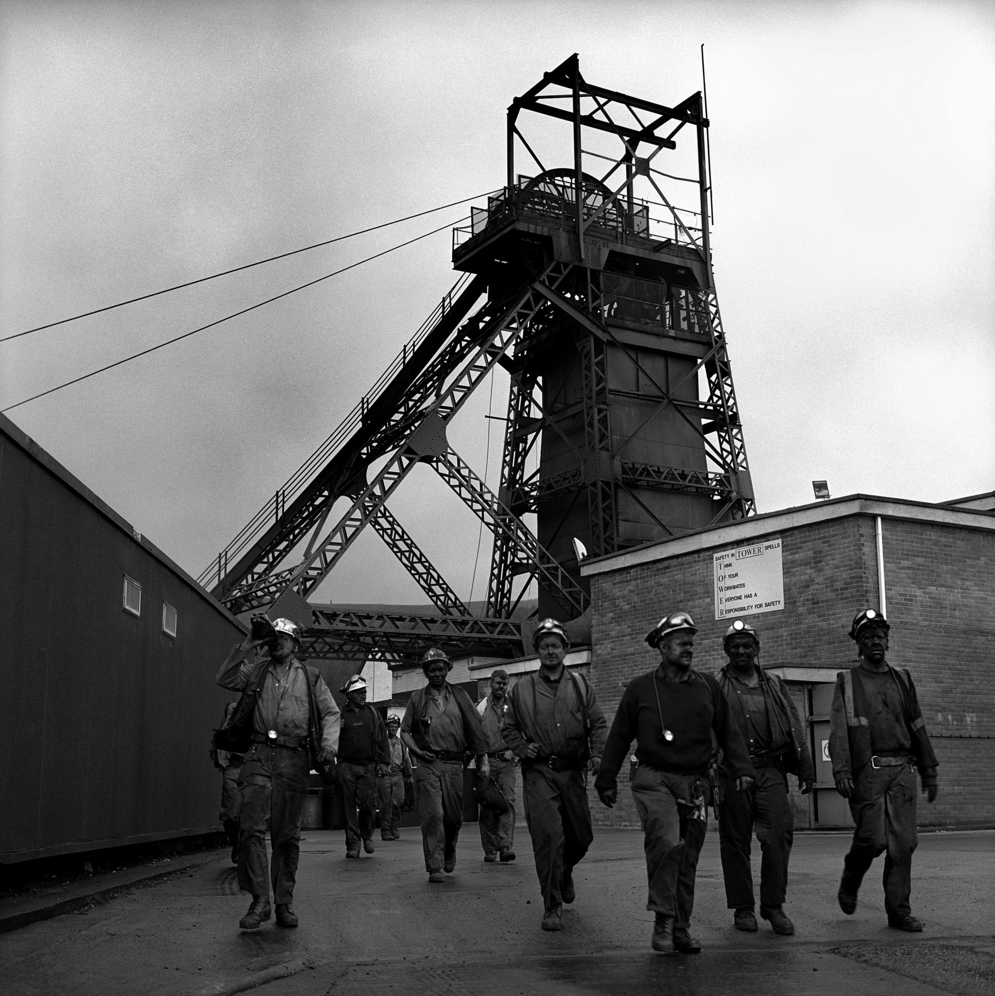 Glofa'r Tŵr // Tower Colliery
