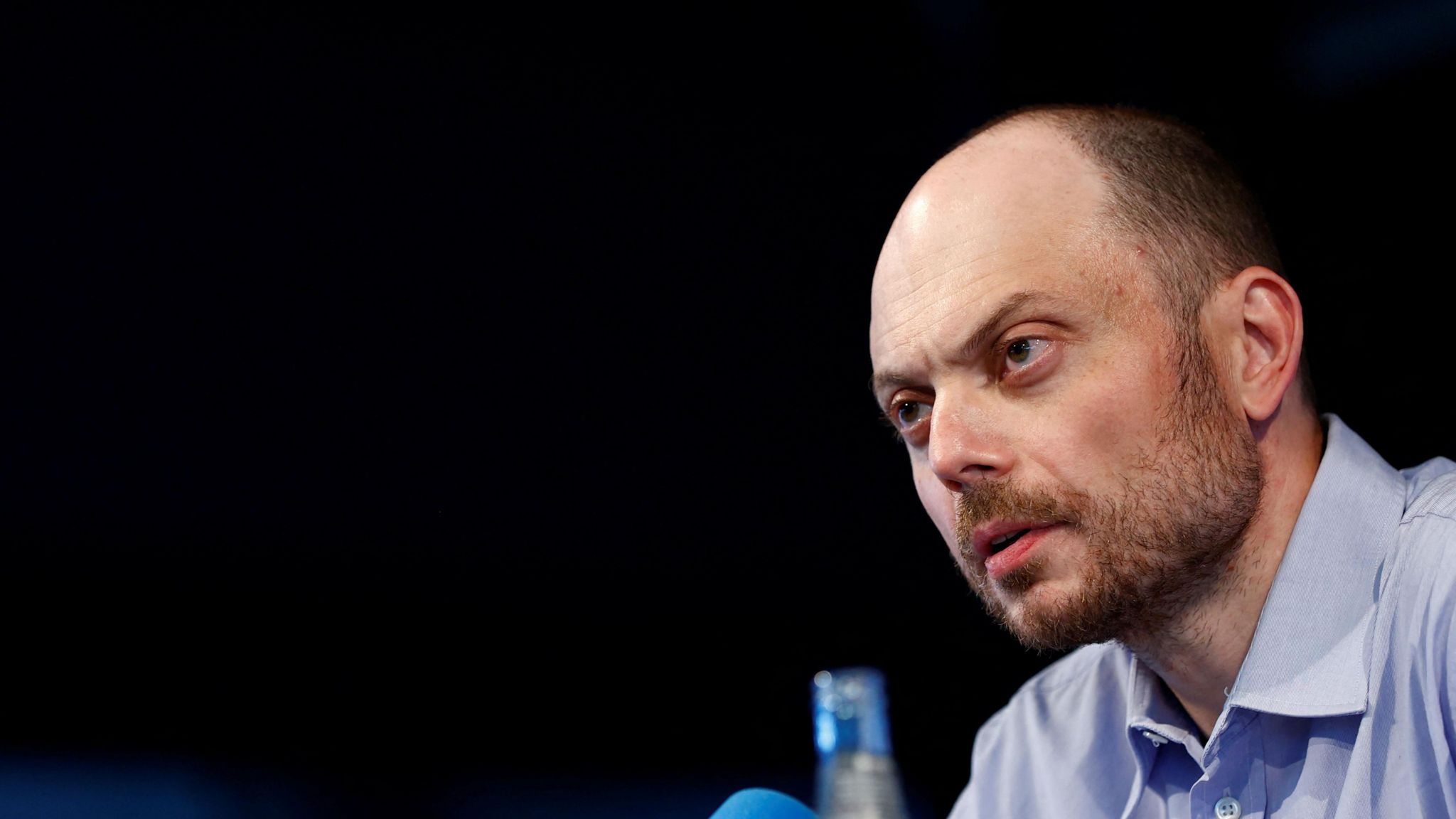 Russian dissident Vladimir Kara-Murza attends a news conference after his release, Germany, 2 August 2024